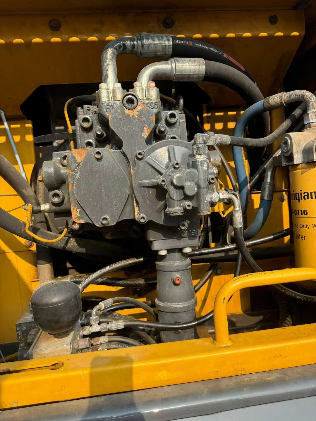 Used XCMG LW550KV Excavator 2021 Model / 3