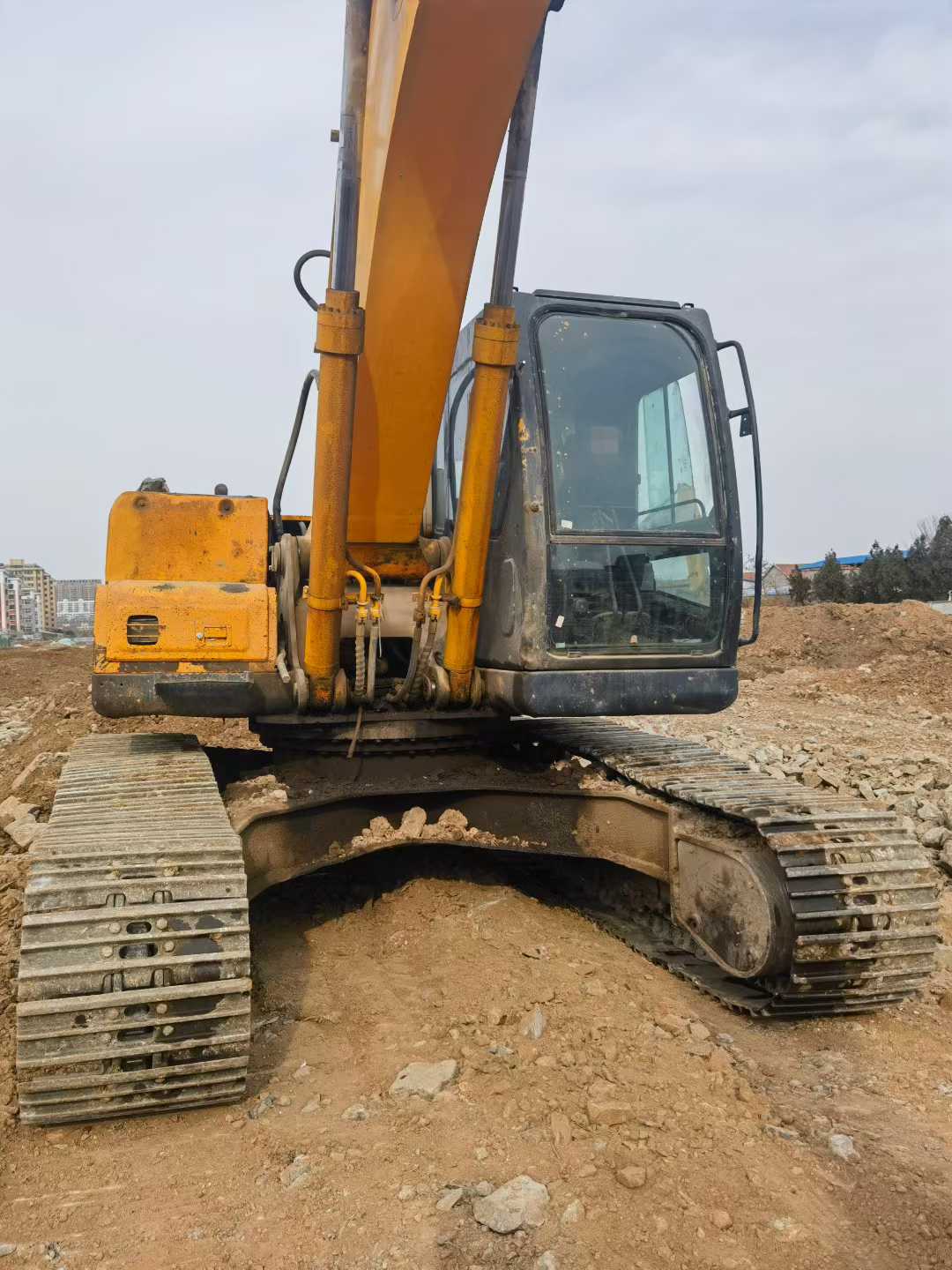Used Hyundai R225-7 Excavator 2010 Model / 2