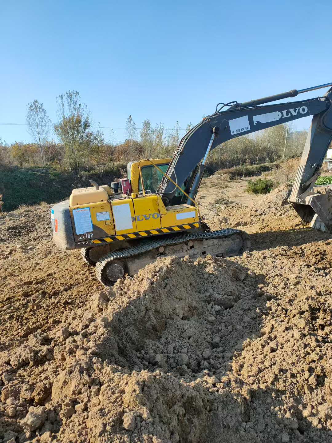 Used Volvo EW210C Excavator 2016 Model / 9