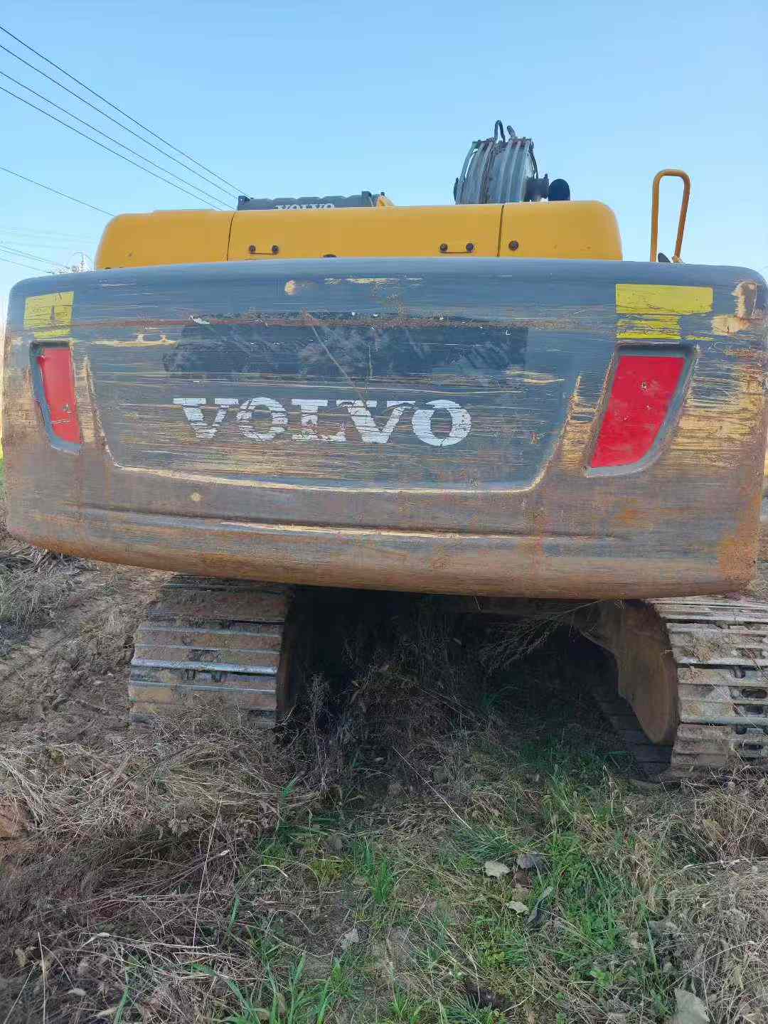 Used Volvo EW210C Excavator 2011 Model / 9