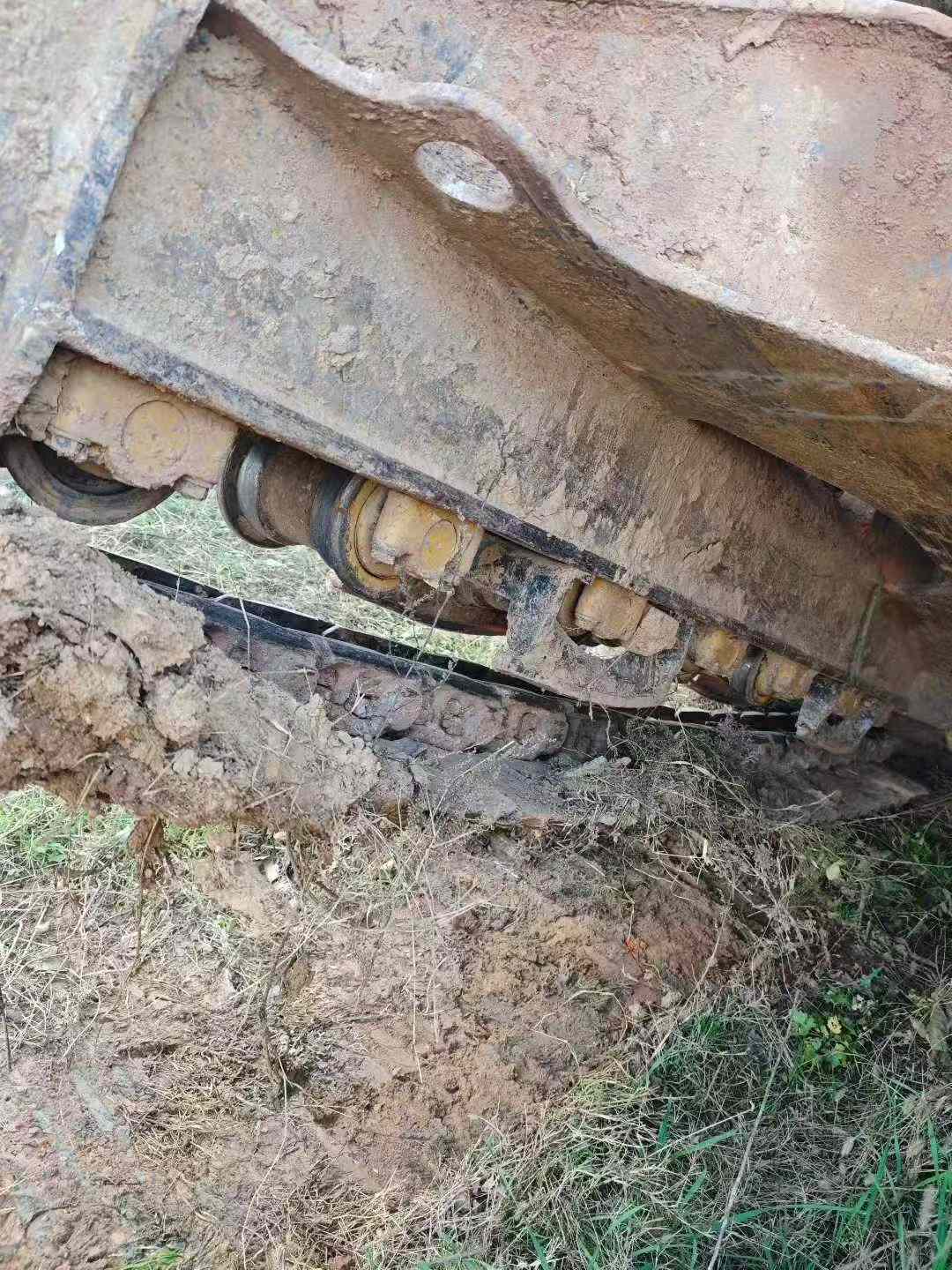 Used Volvo EW210C Excavator 2011 Model / 4