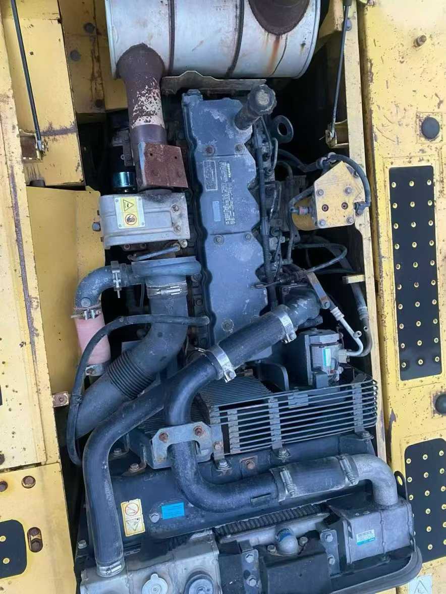 Used Komatsu PC200-8N1 Excavator 2016 Model / 9