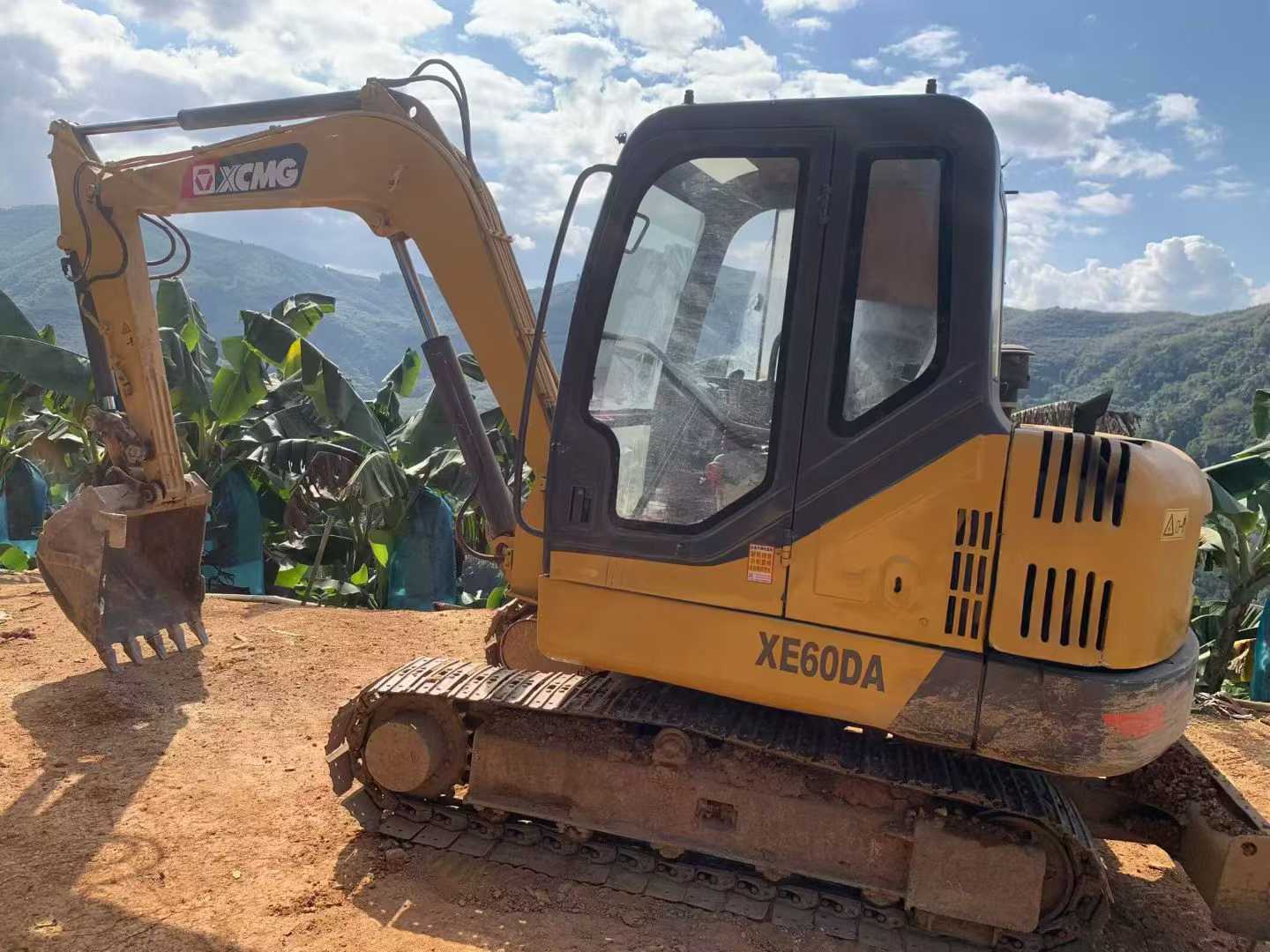 Used XCMG XE60 Excavator 2016 Model