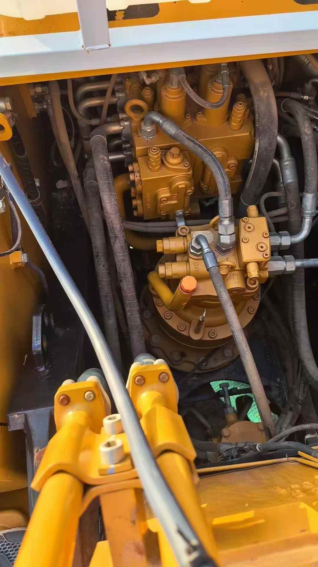 Used Sany SY205C-10 Excavator 2022 Model / 3