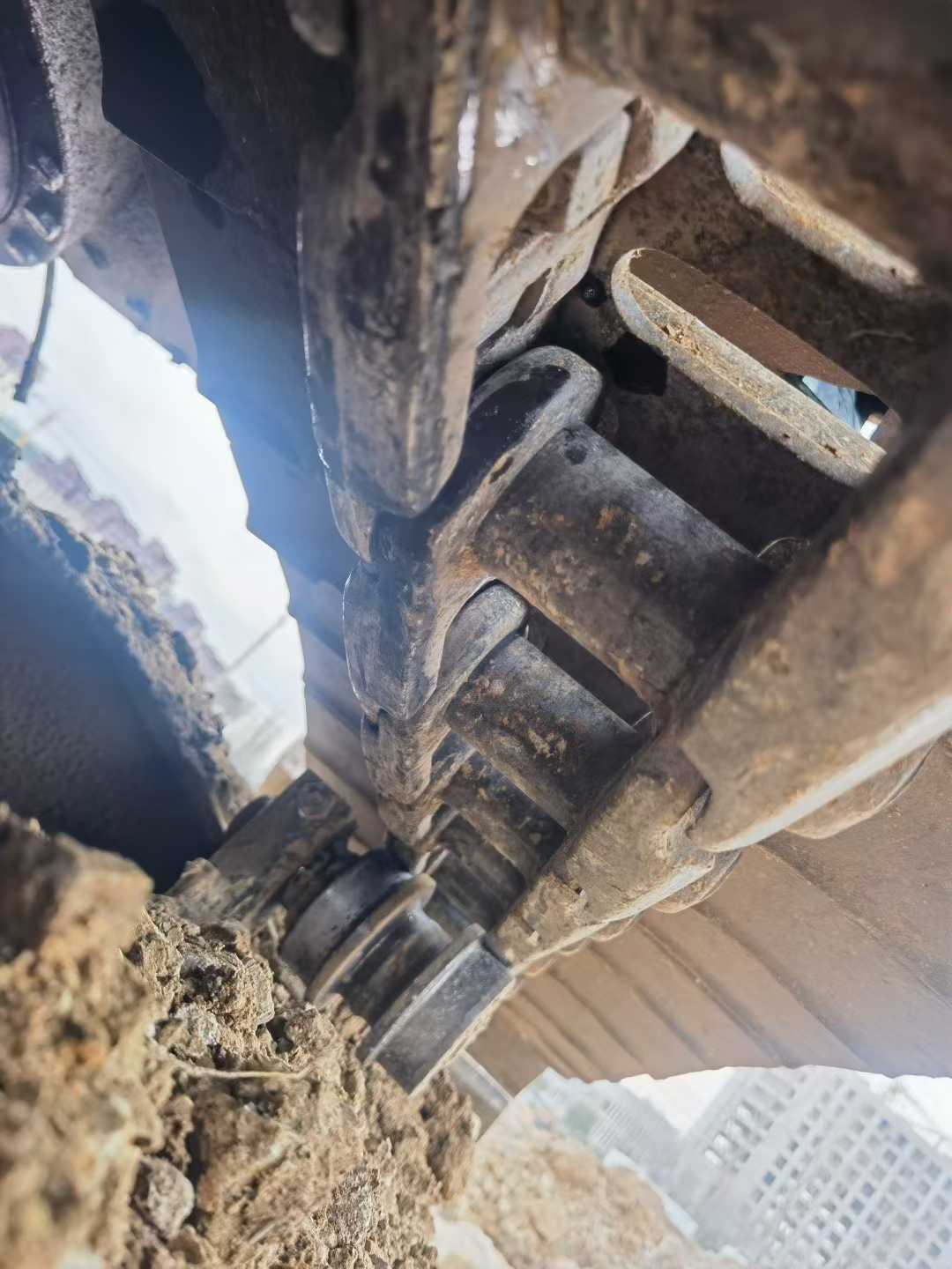 Used Hyundai R225-7 Excavator 2010 Model / 9