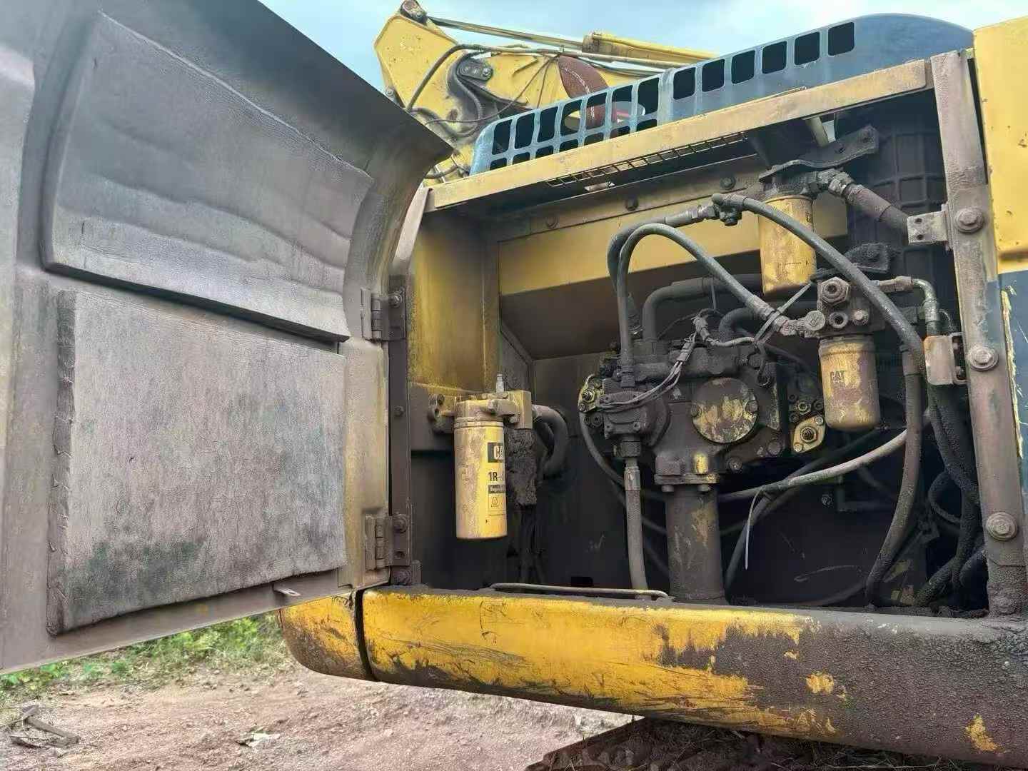 Used Caterpillar 329D Excavator 2016 Model / 4