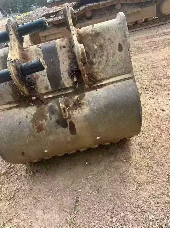 Used XCMG XE270GK Excavator 2019 Model / 4