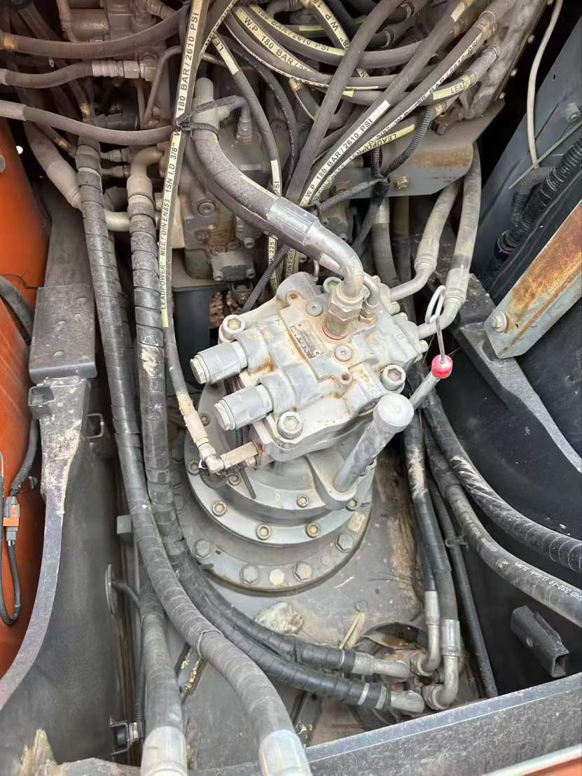 Used Hitachi ZX70 Excavator 2017 Model / 6