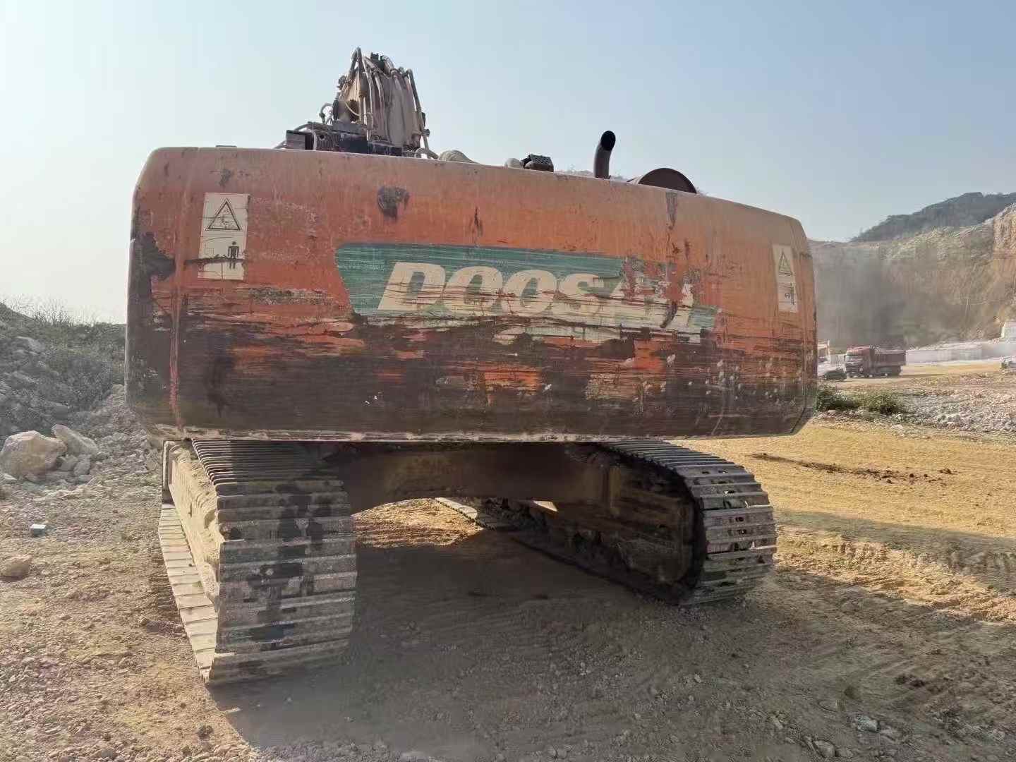 Used Doosan DL420 Excavator 2016 Model / 2
