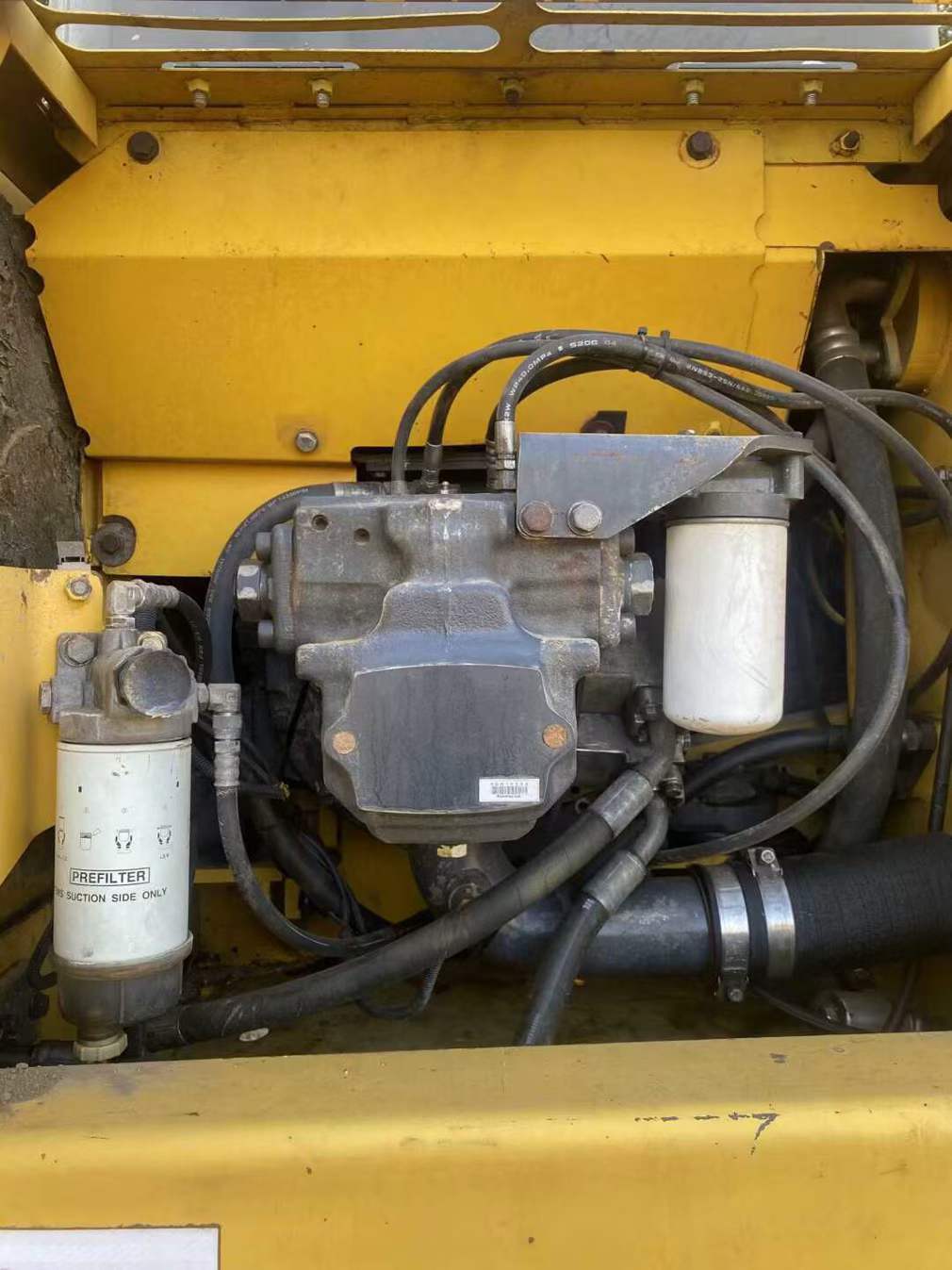 Used Komatsu PC200 Excavator 2016 Model / 8