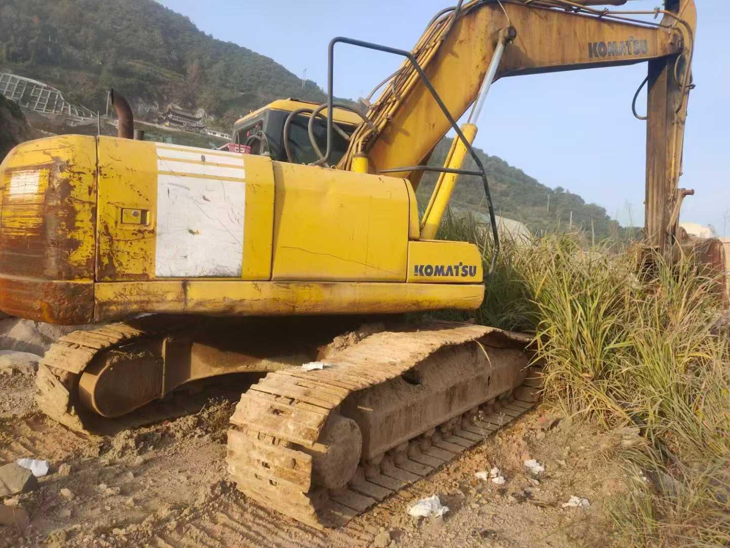 Used Komatsu PW200-7 Excavator 2016 Model / 2