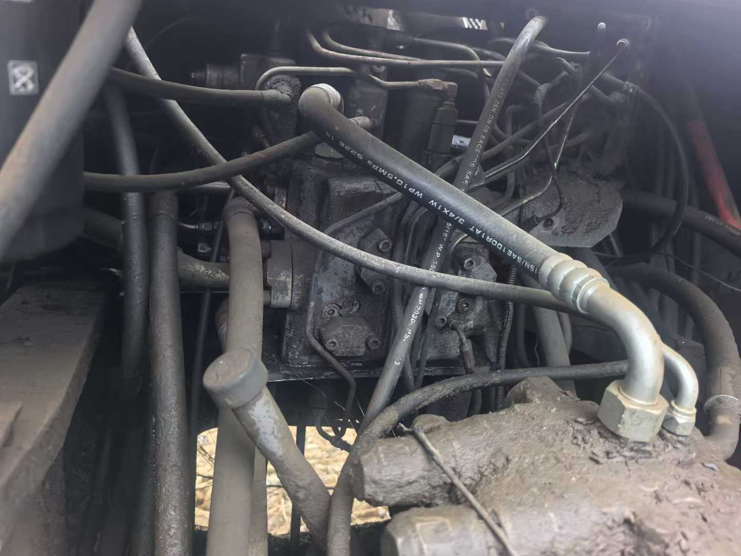 Used Hitachi ZX230-6 Excavator 2016 Model / 7