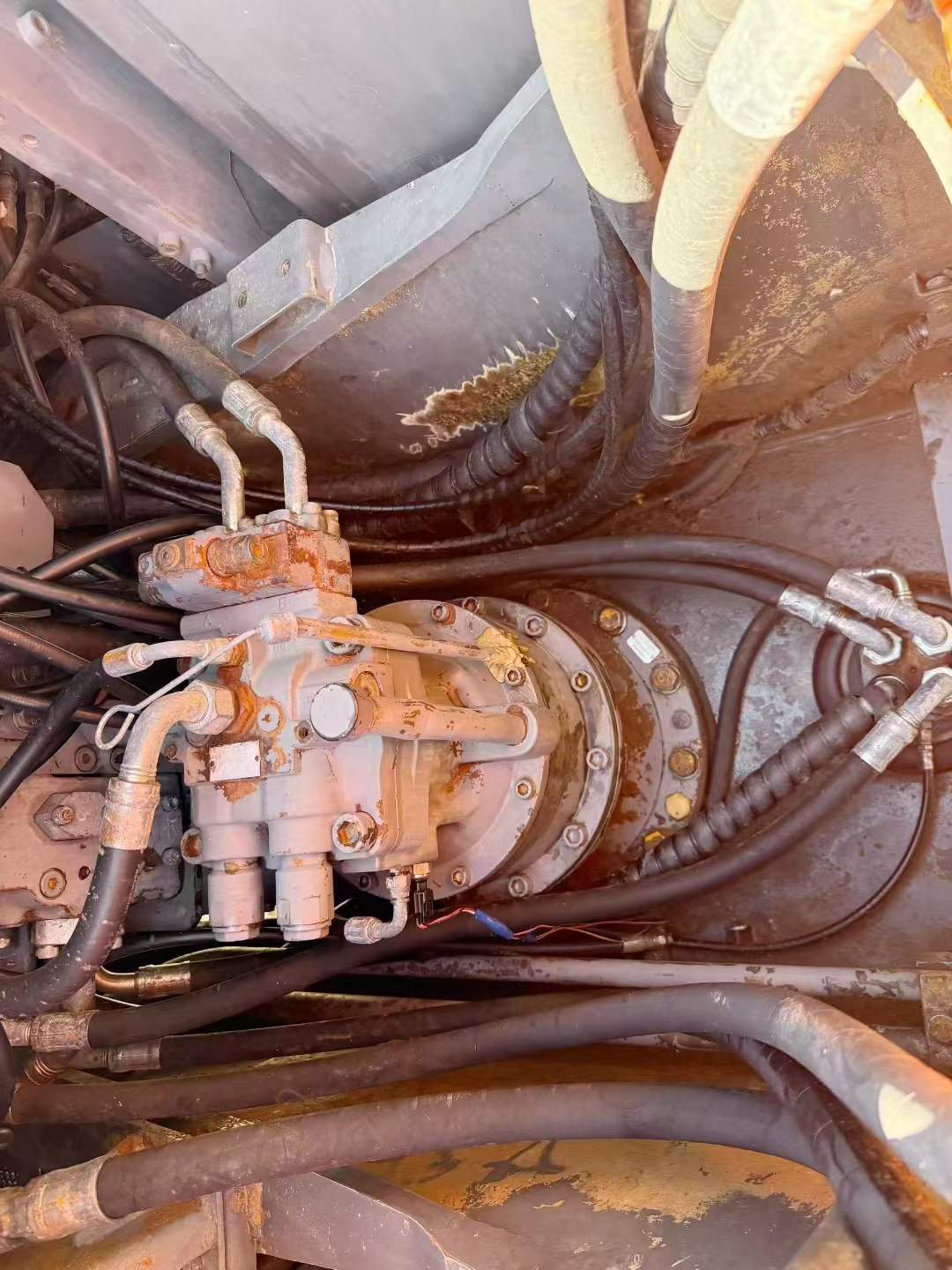 Used Hitachi ZAXIS200 Excavator 2016 Model / 6