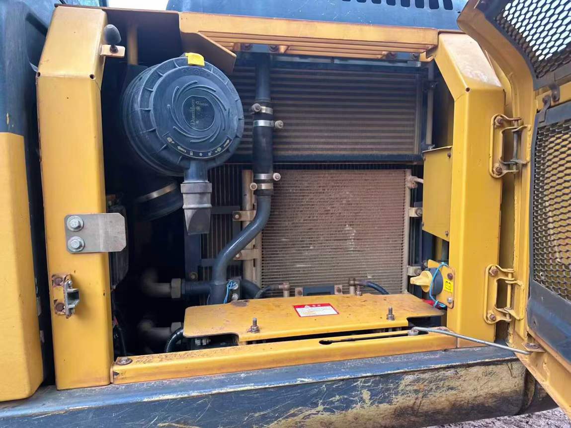 Used XCMG XE55D Excavator 2020 Model / 7