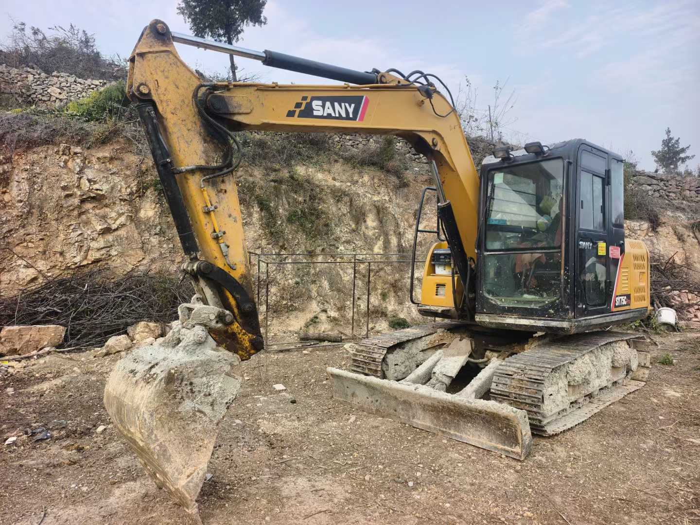 Used Sany SY75 Excavator 2016 Model / 6