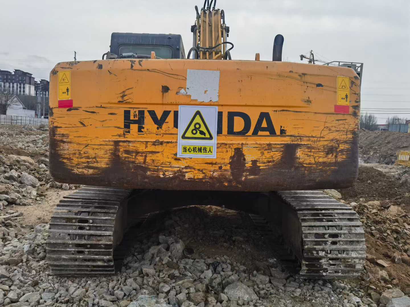 Used Hyundai R225-7 Excavator 2010 Model / 3