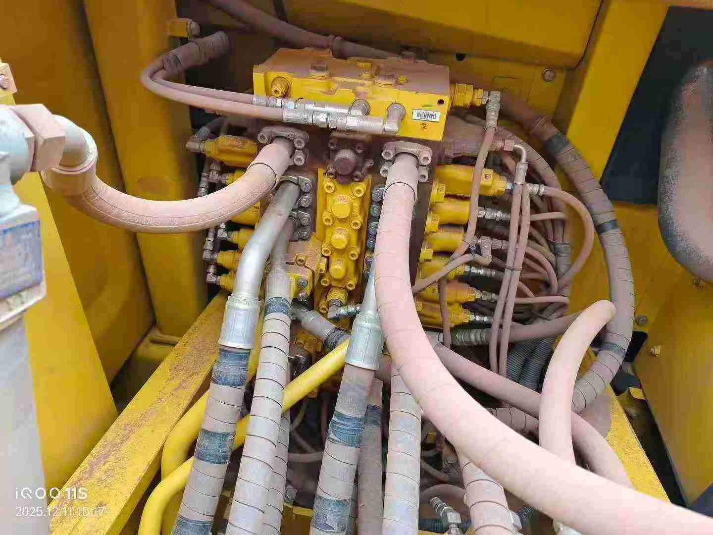 Used Komatsu PC200-1 Excavator 2016 Model / 5