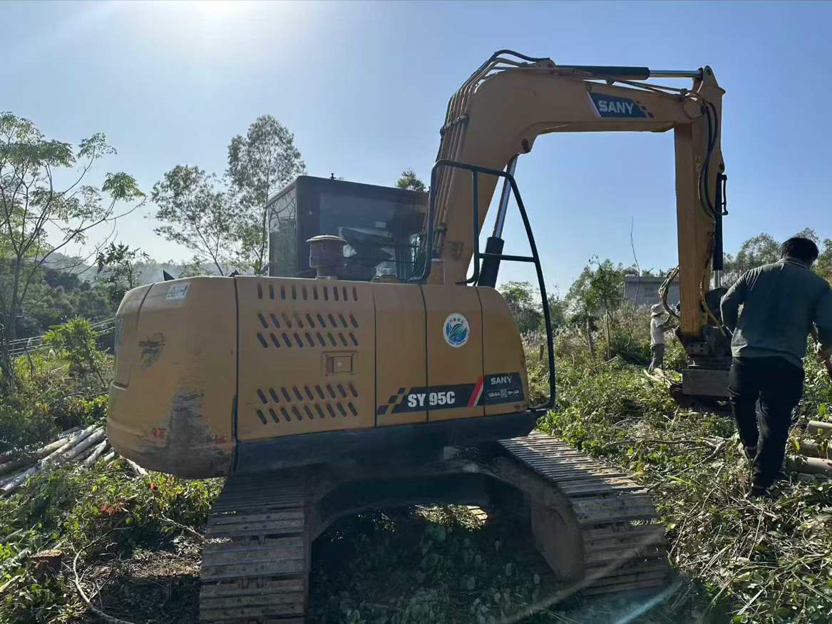 Used Sany SY85 Excavator 2020 Model / 4