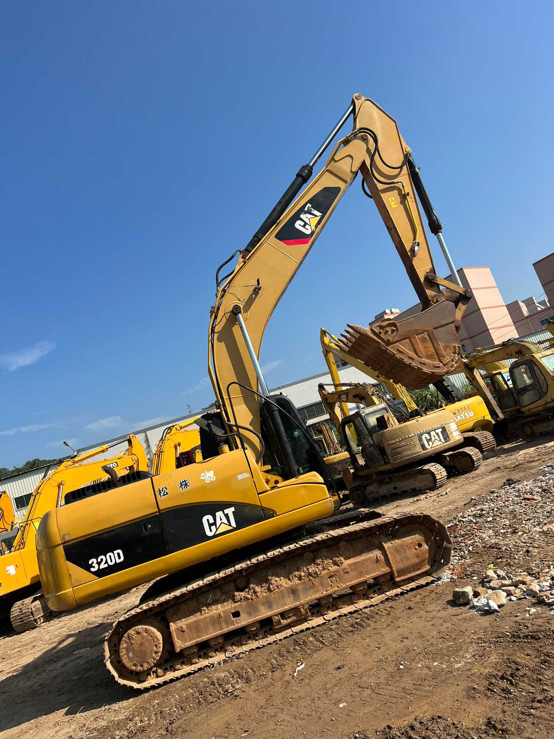 Used Caterpillar 320D Excavator 2016 Model / 2