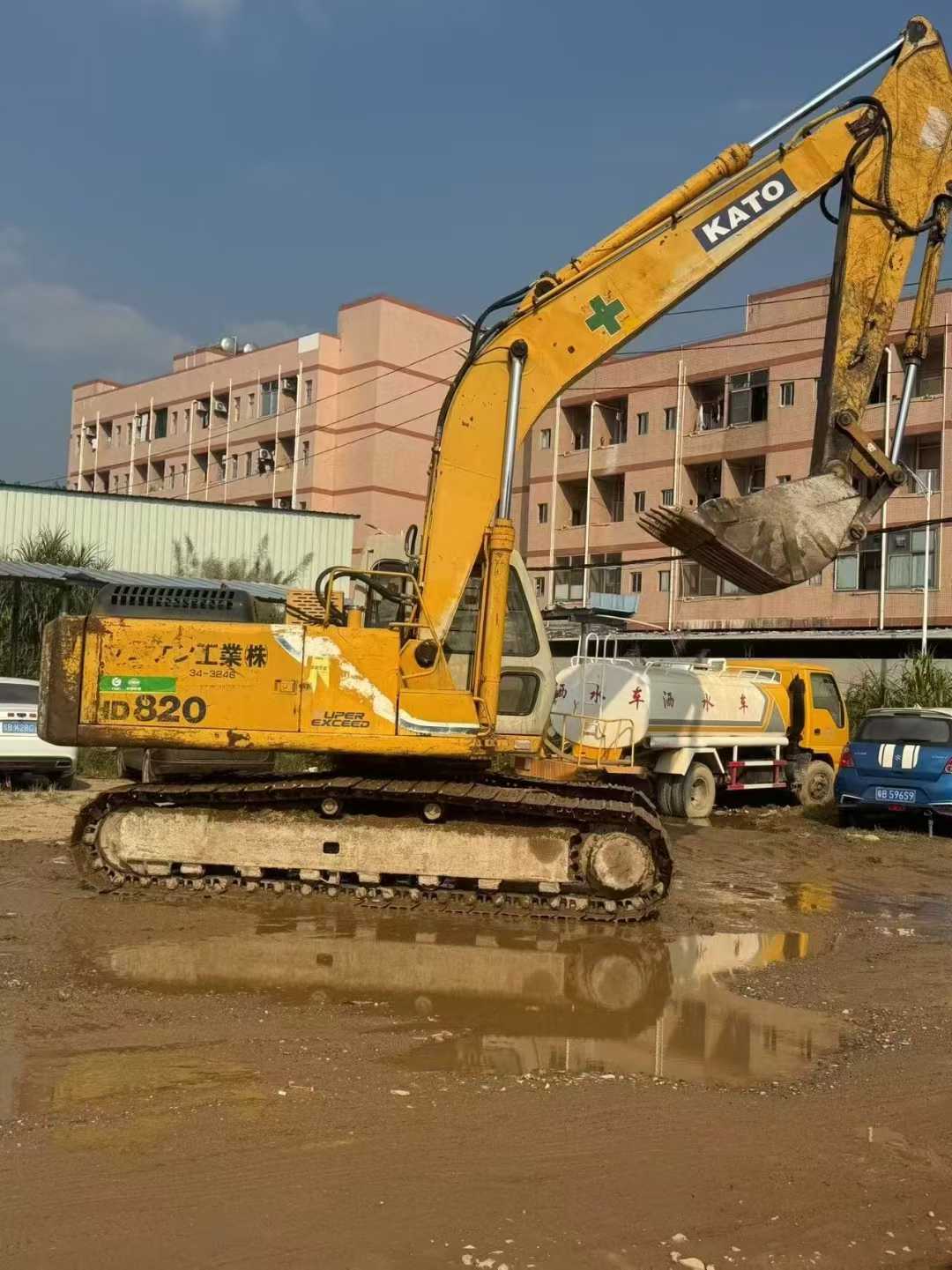 Used Kato HD820 Excavator 2016 Model / 2