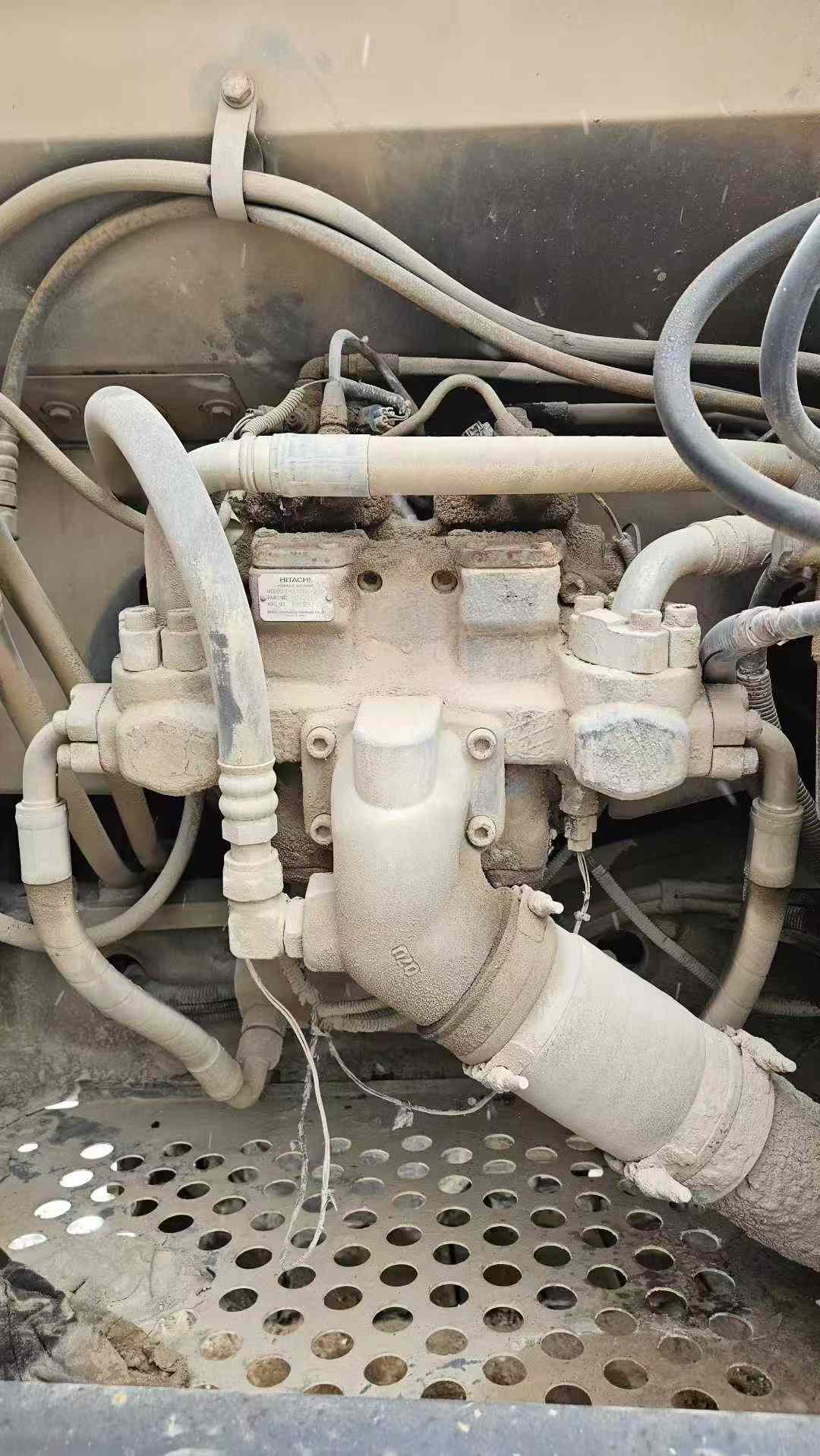 Used Hitachi ZAXIS200 Excavator 2016 Model / 8