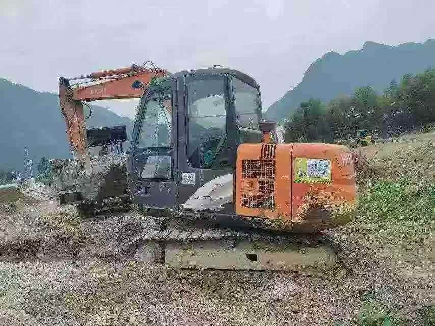 Used Hitachi ZX60 Excavator 2013 Model / 3