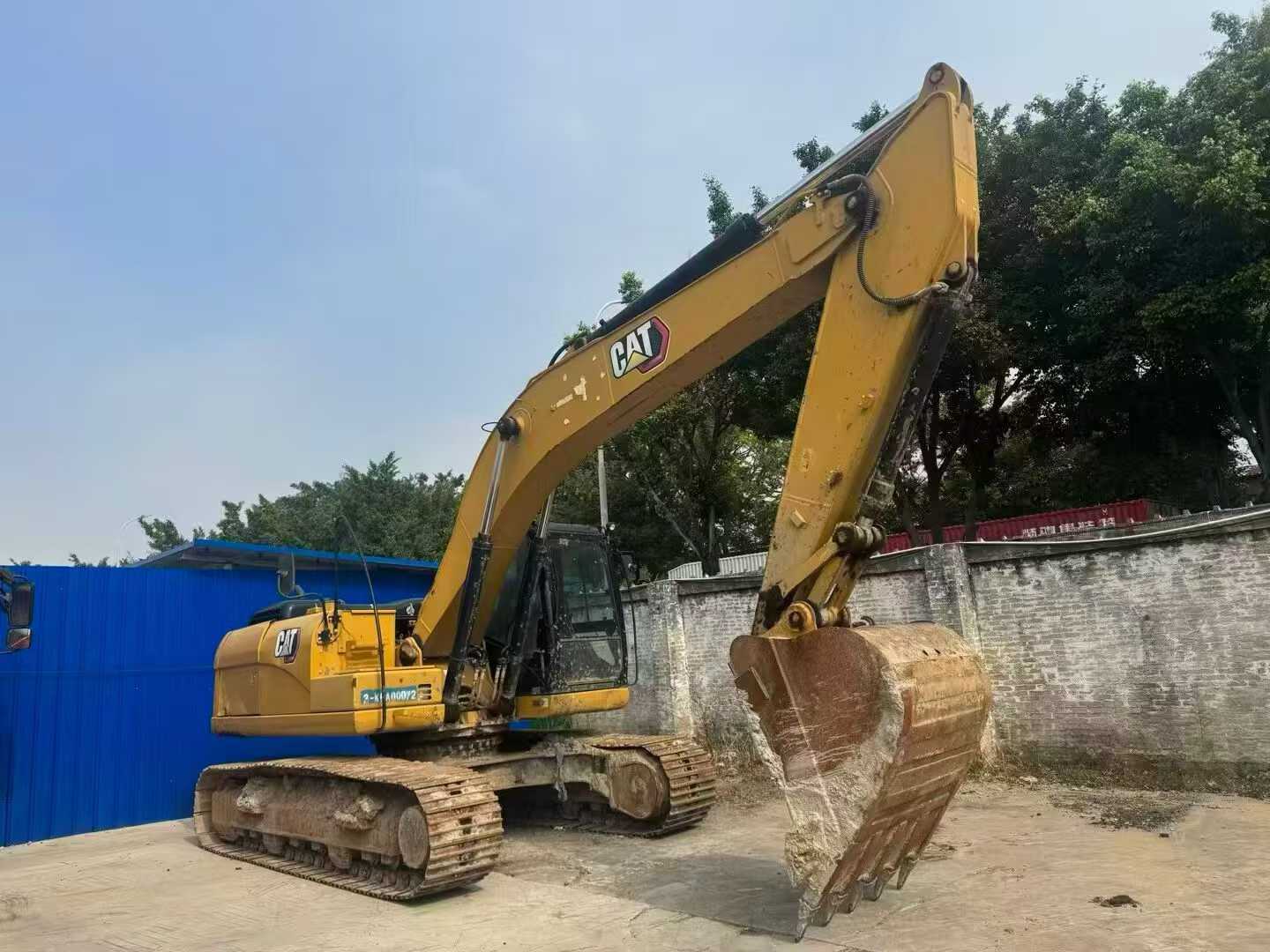 Used Caterpillar 323 Excavator 2021 Model / 3