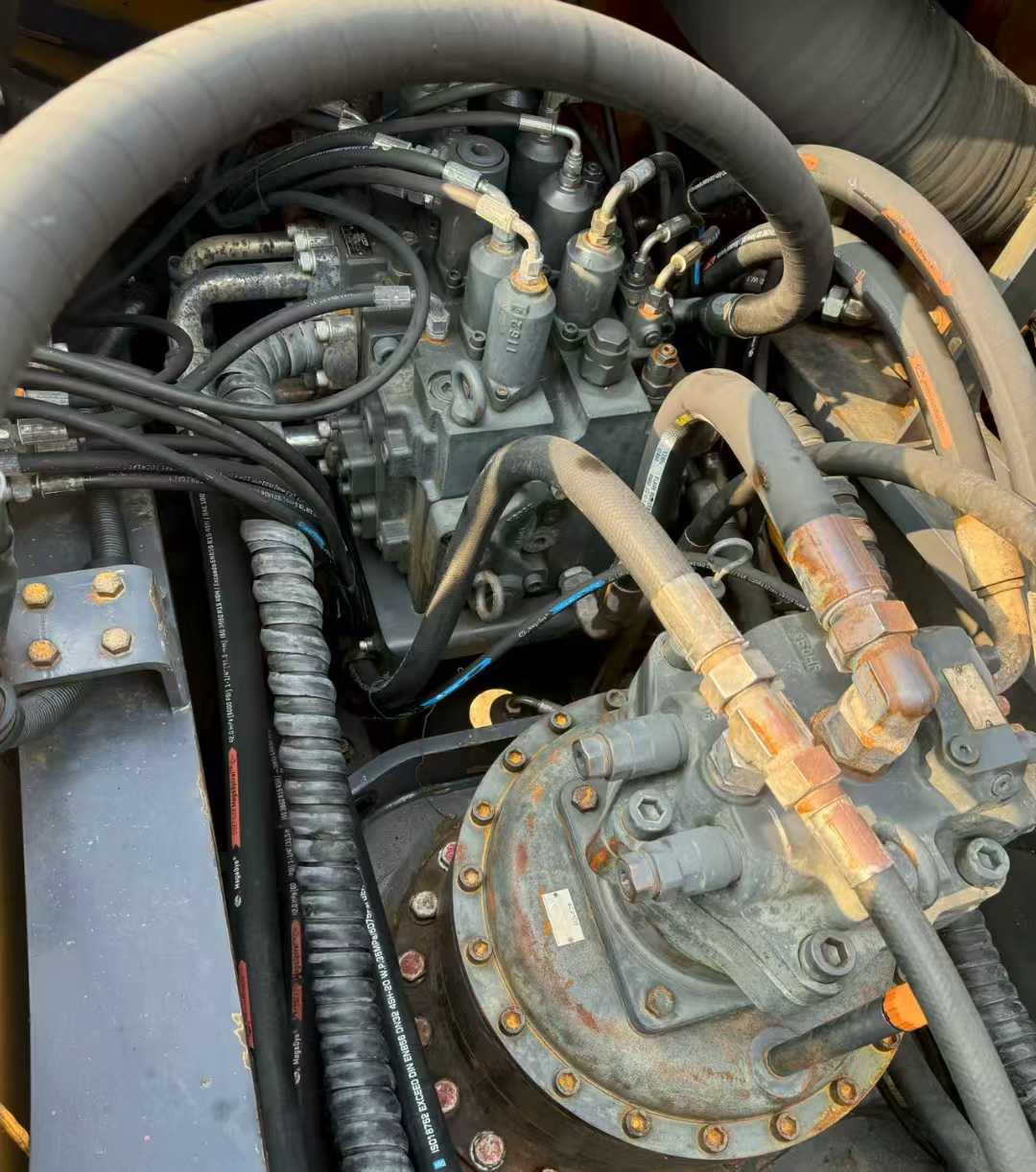 Used XCMG LW550KV Excavator 2021 Model / 9