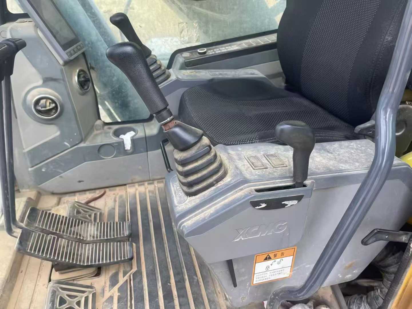 Used XCMG LW200 Excavator 2018 Model / 5