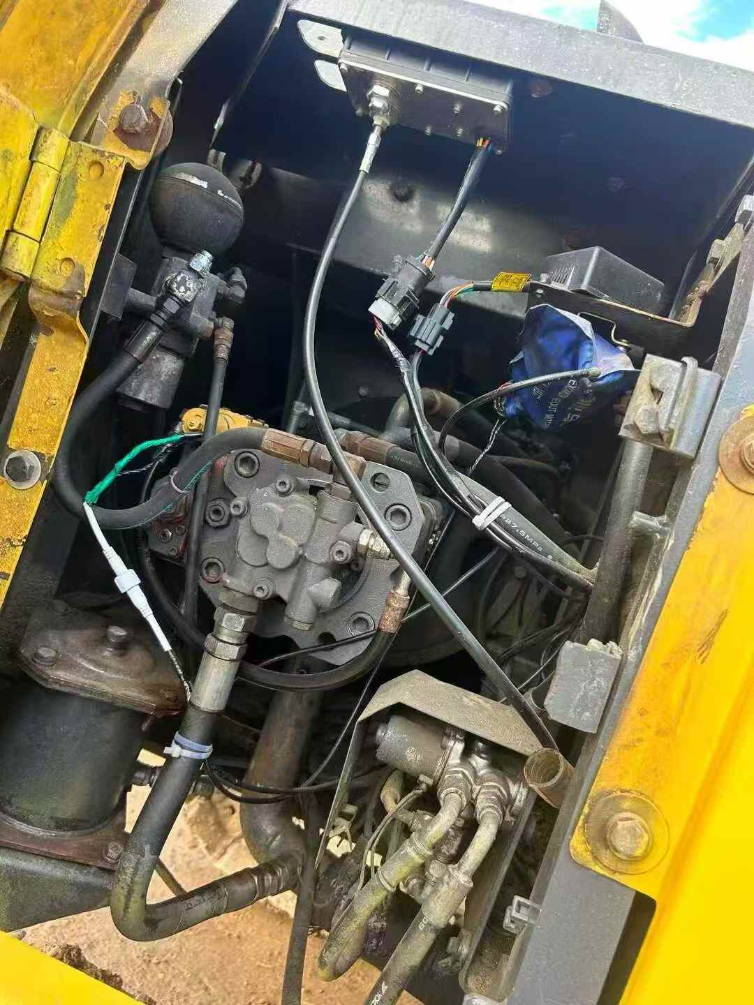 Used Sumitomo SH120-3 Excavator 2016 Model / 9