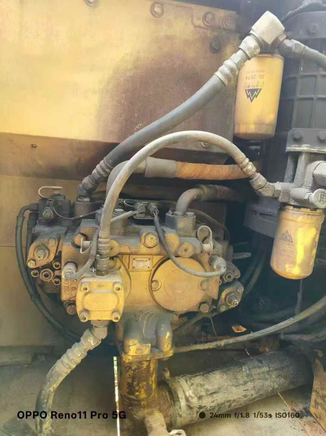 Used Caterpillar 320D Excavator 2016 Model / 4