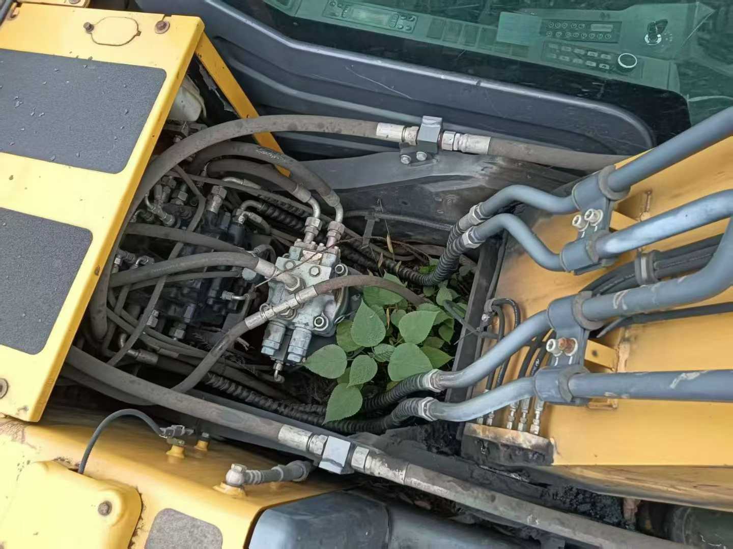 Used XCMG XE135GA Excavator 2022 Model / 3