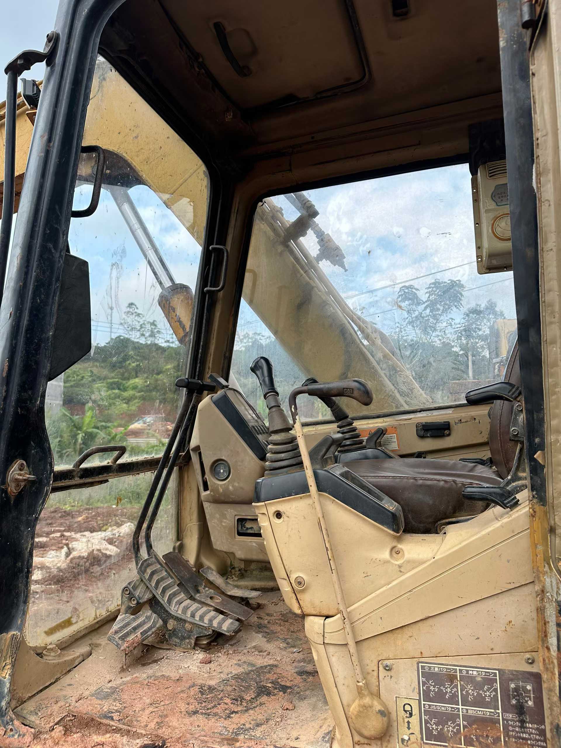 Used Caterpillar 307V2 Excavator 2016 Model / 7