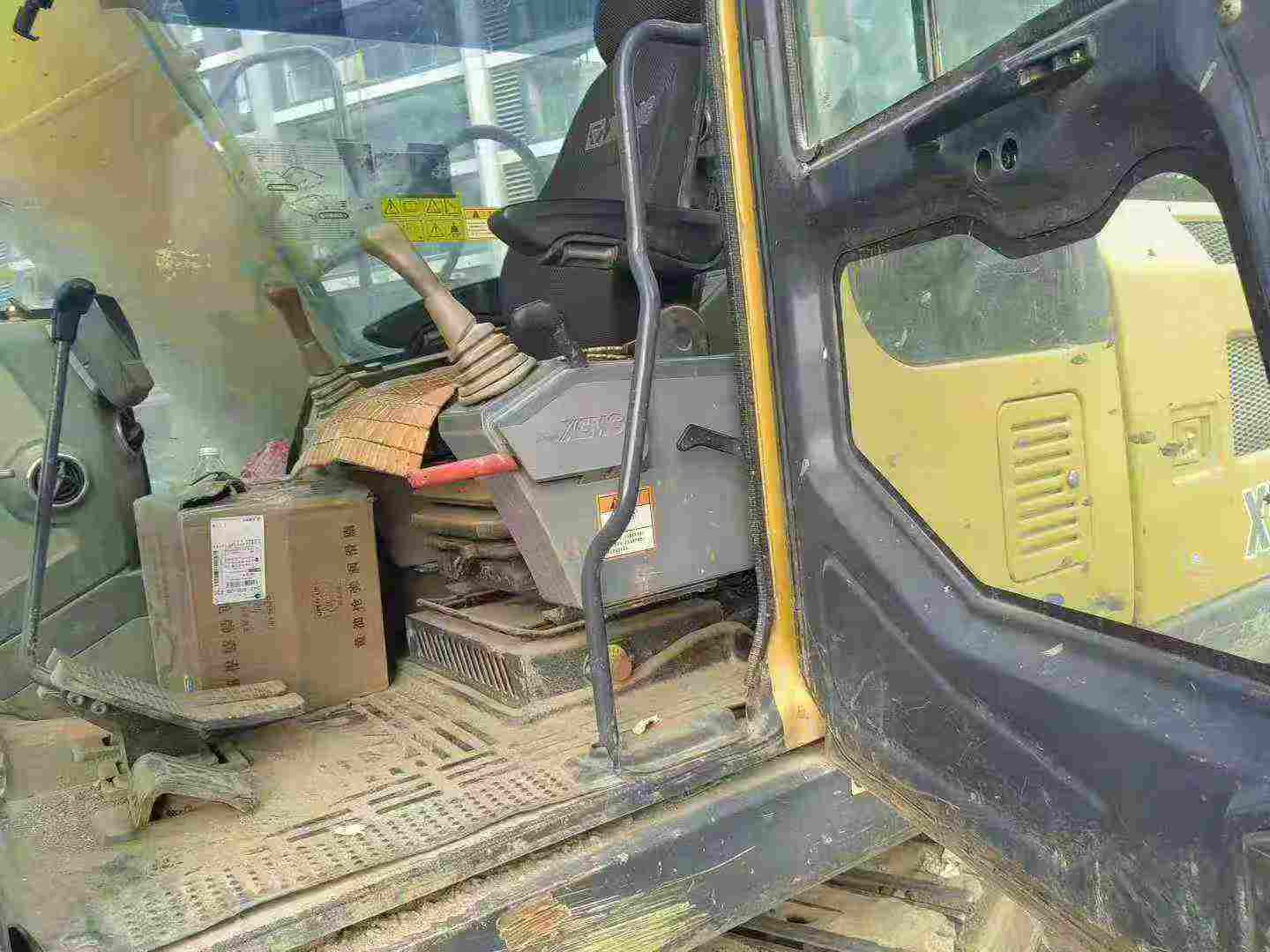 Used XCMG XE135GA Excavator 2018 Model / 8