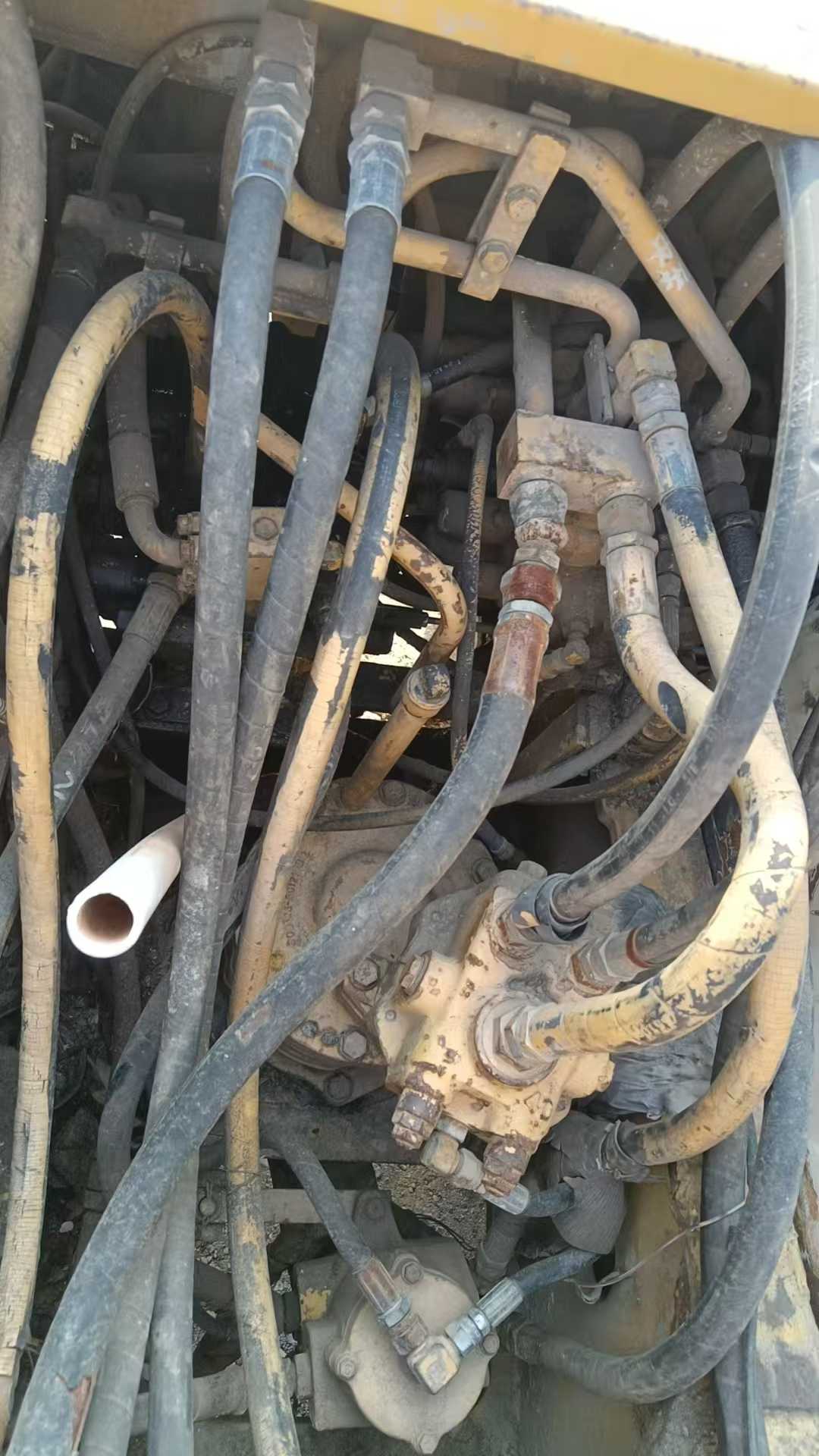 Used Komatsu PC120-5 Excavator 2016 Model / 3