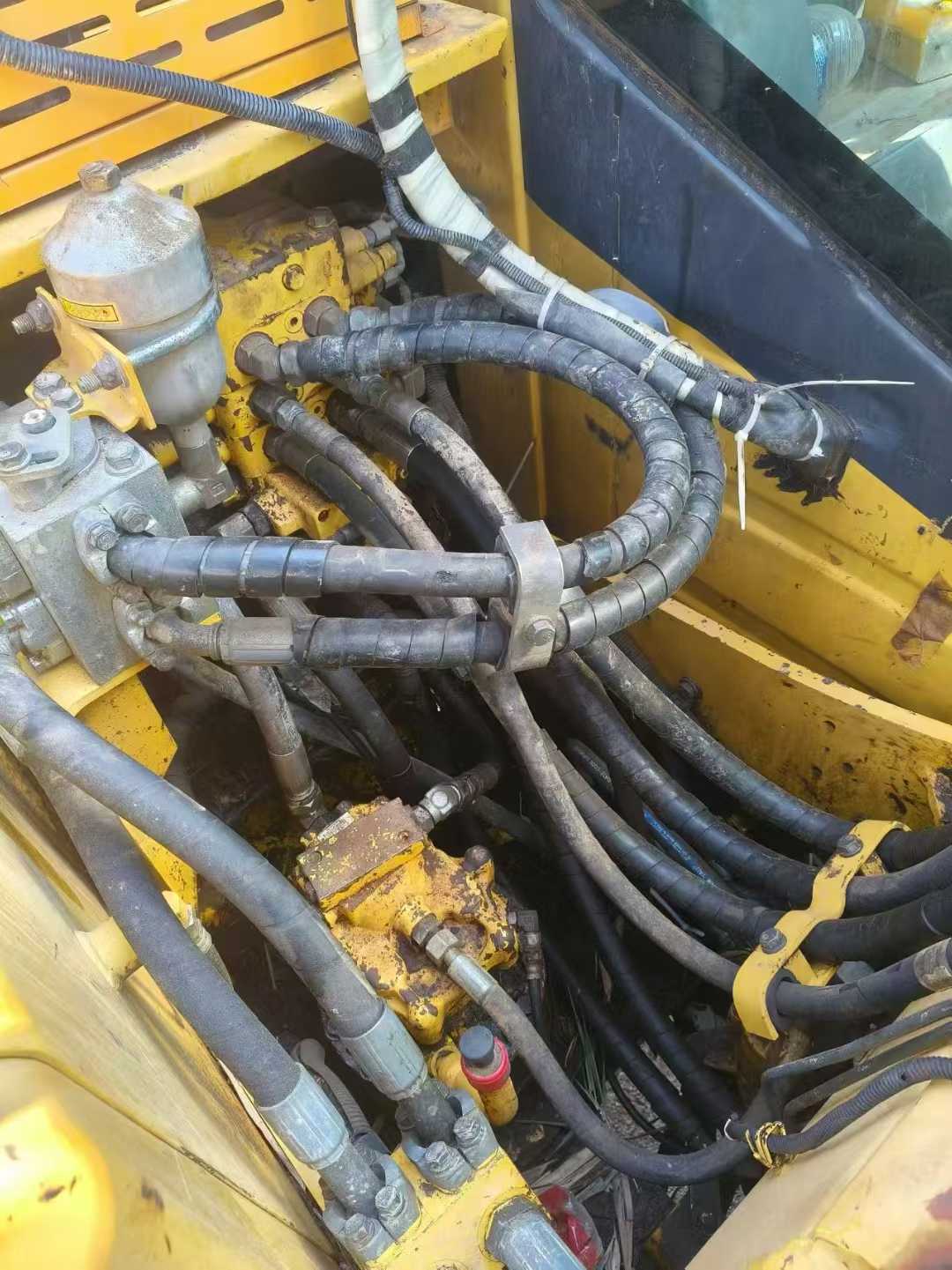 Used Komatsu PC120-8 Excavator 2016 Model / 3