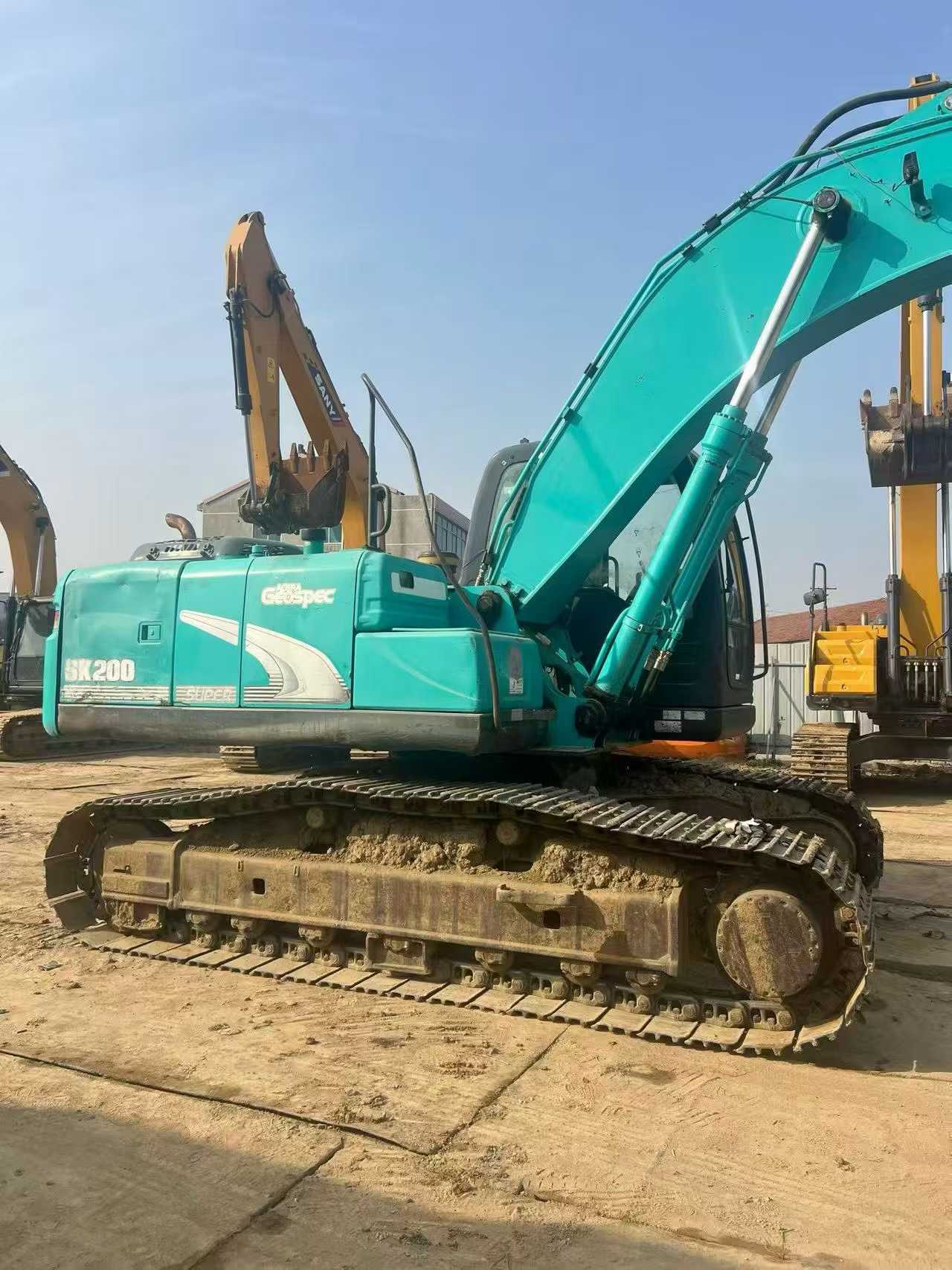 Used Kobelco SK2008 Excavator 2012 Model / 2