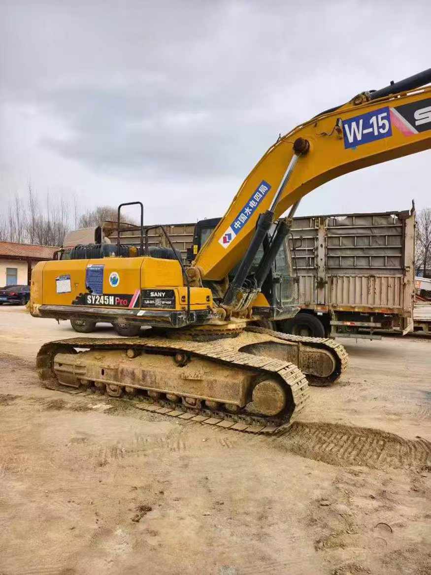 Used Sany SY245H Excavator 2020 Model / 3