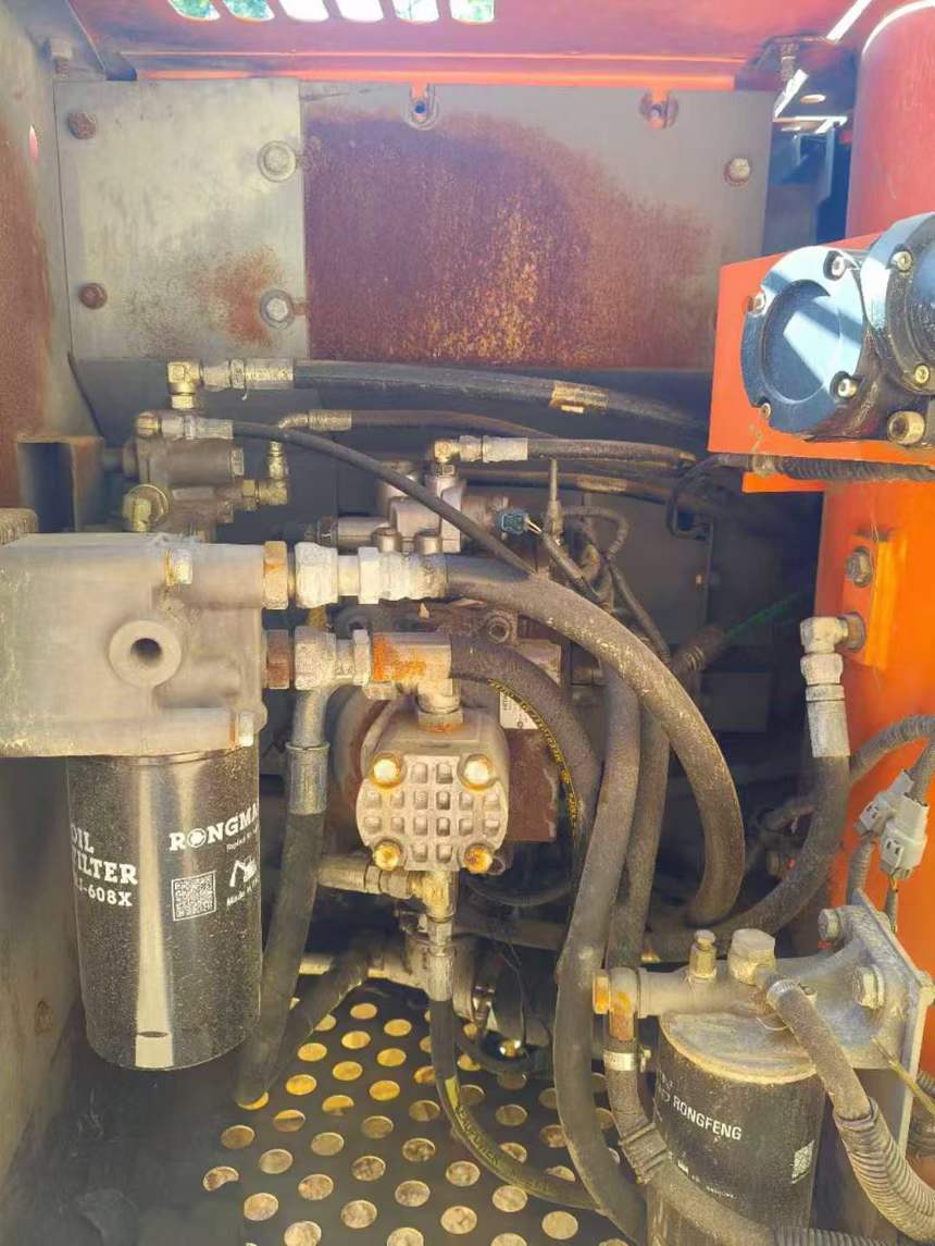 Used Hitachi ZX120 Excavator 2012 Model / 3