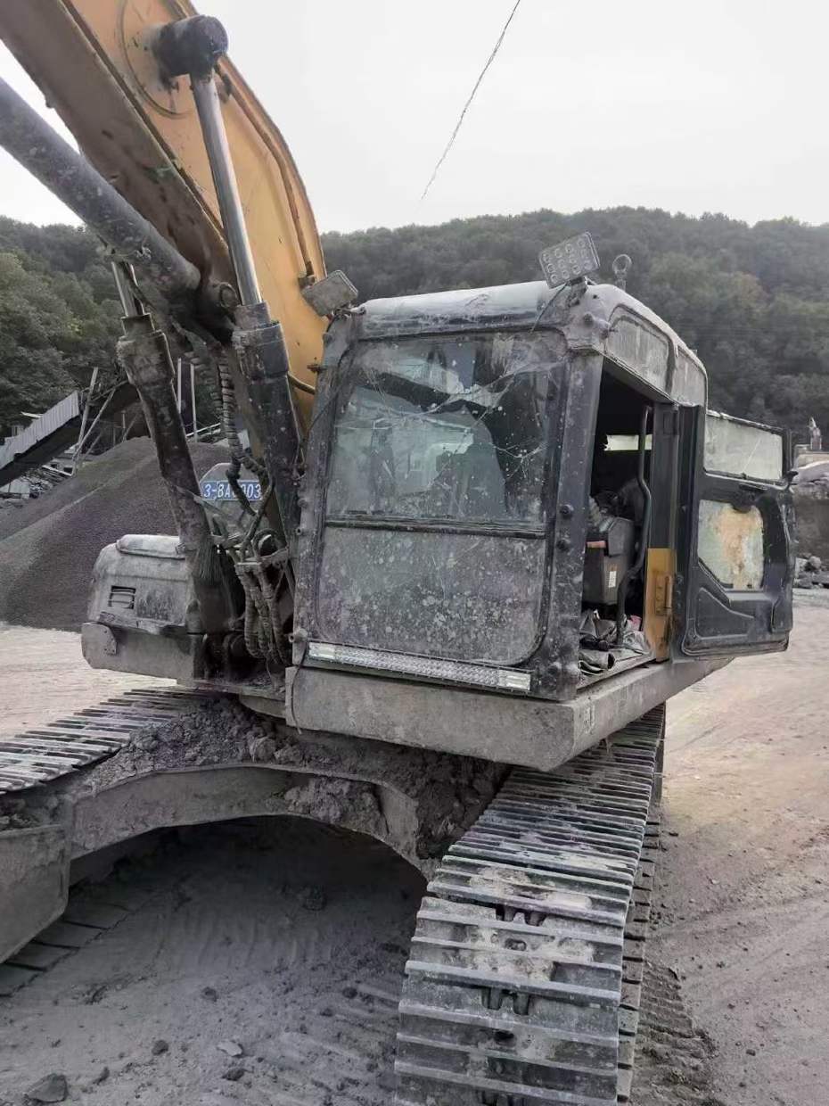 Used XCMG XE135GA Excavator 2019 Model / 6