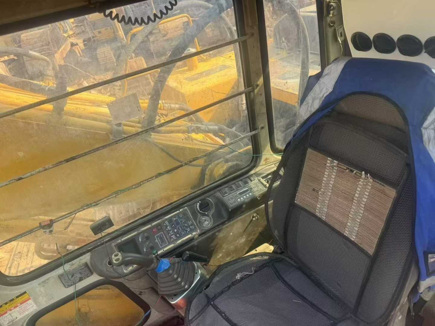 Used Kato HD820 Excavator 2016 Model / 3