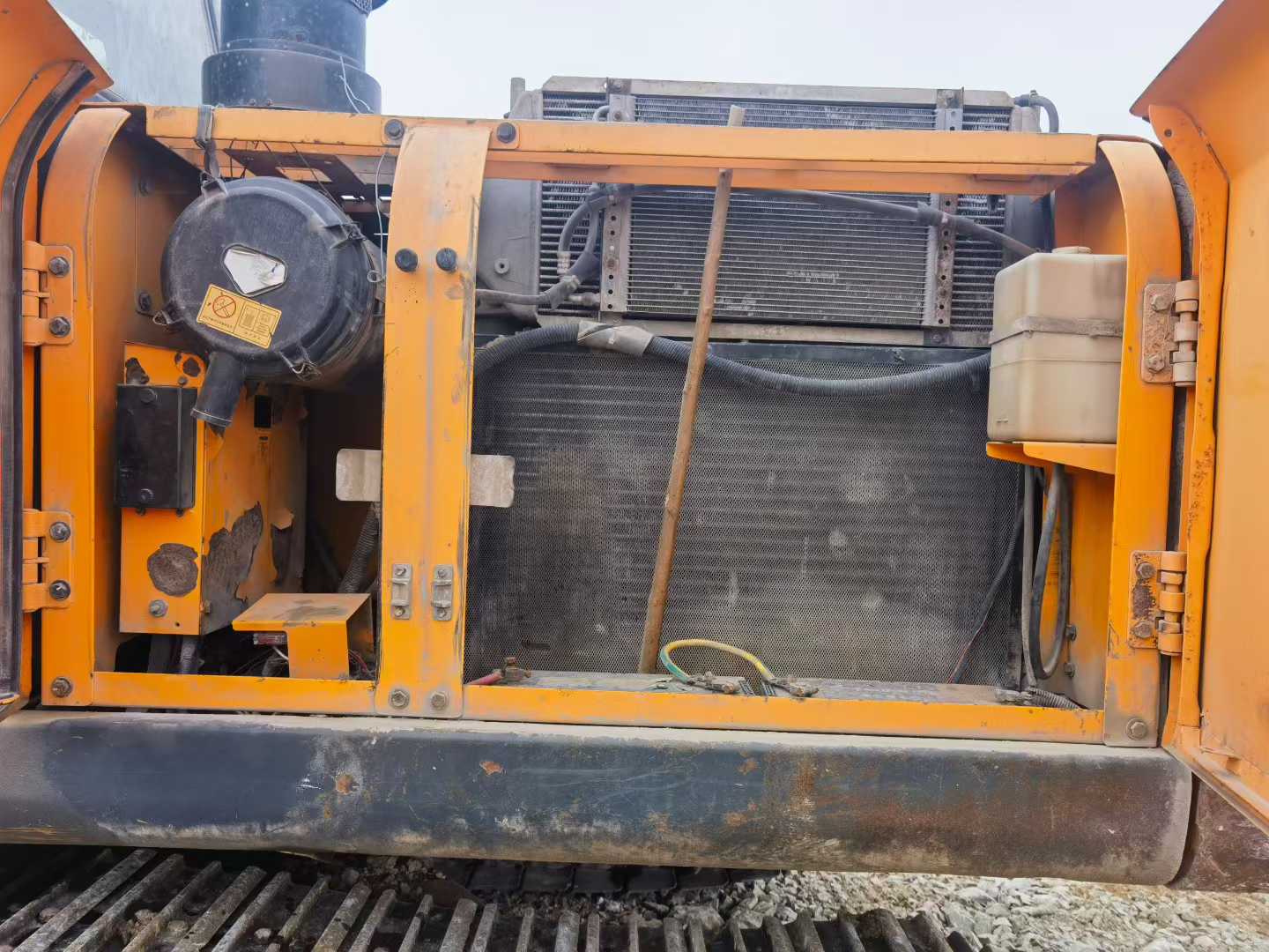 Used Hyundai R225-7 Excavator 2010 Model / 5