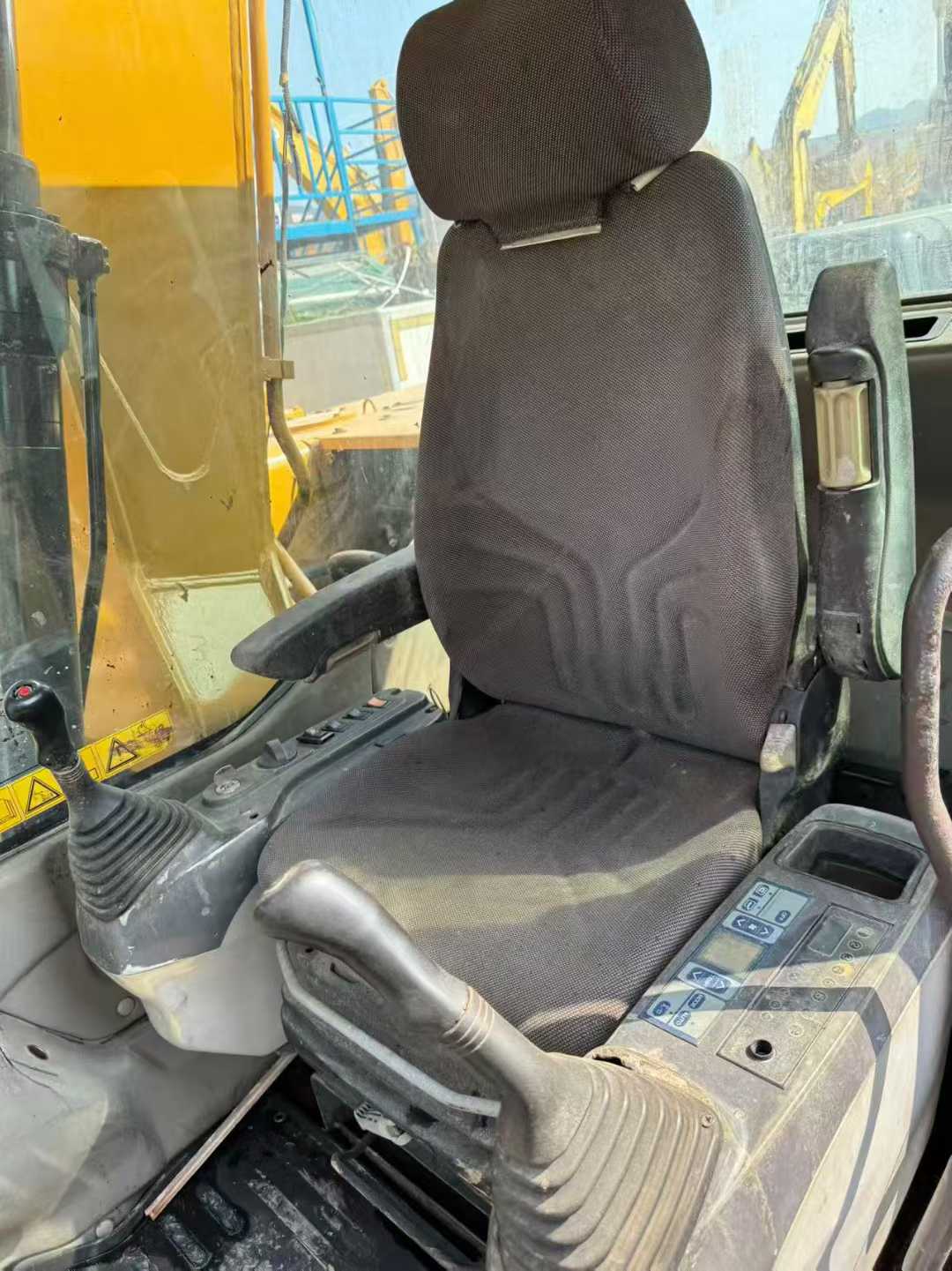 Used Sany SY135 Excavator 2016 Model / 5