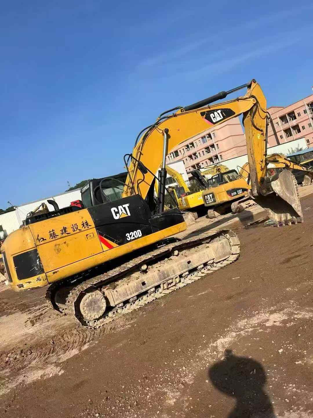 Used Caterpillar CT20 Excavator 2016 Model / 8