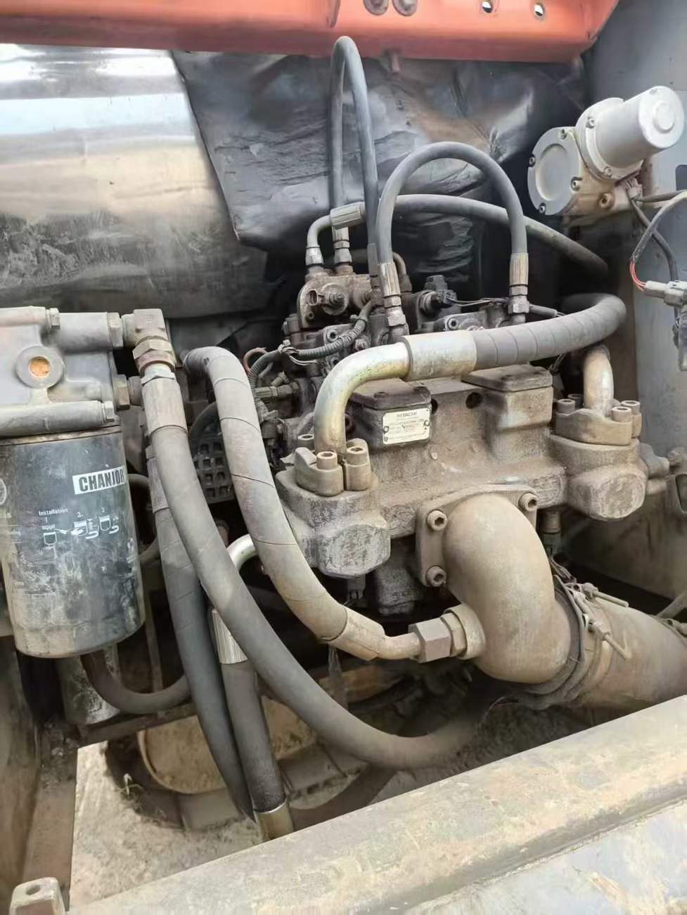 Used Hitachi ZX210-3G Excavator 2011 Model / 3