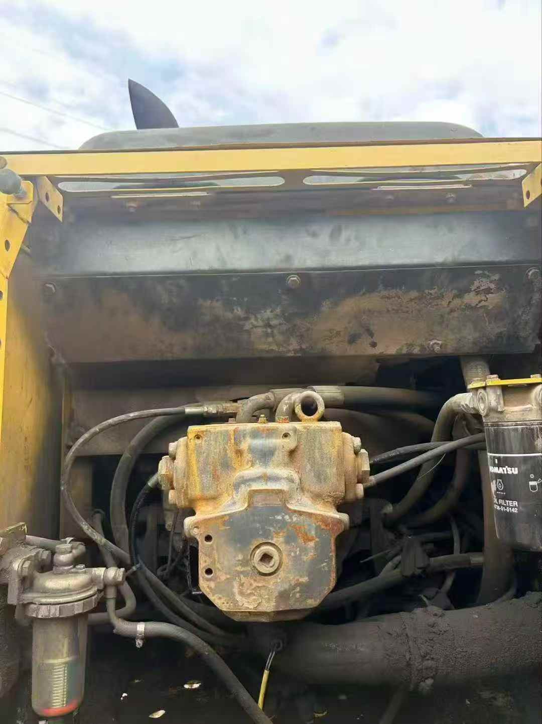 Used Komatsu PC200 Excavator 2016 Model / 9