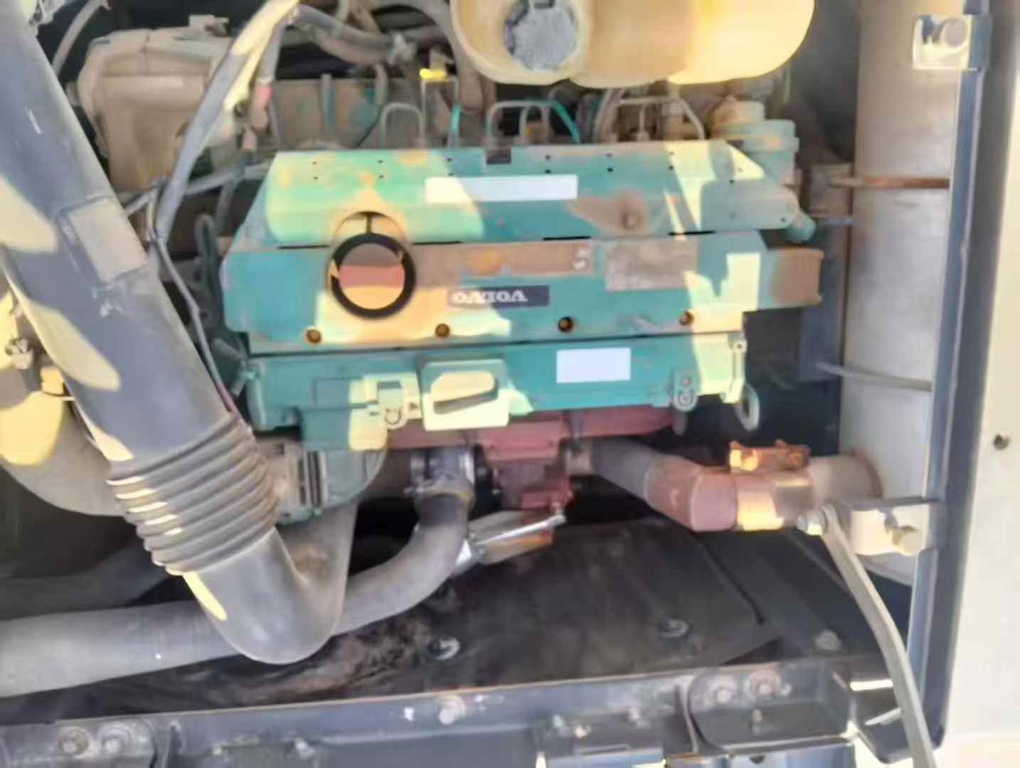 Used Volvo EC200 Excavator 2020 Model / 7