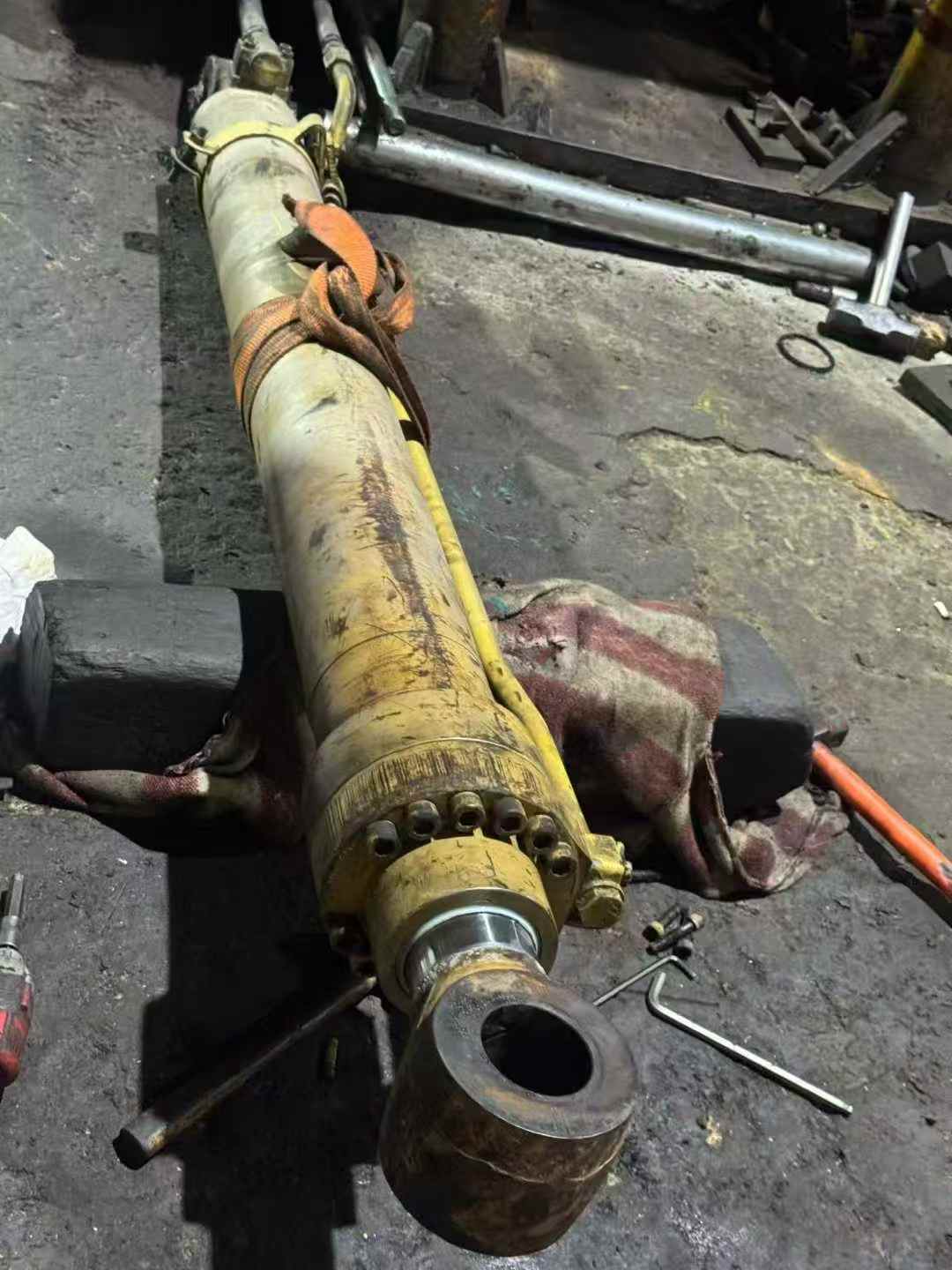 Used Caterpillar 320B Excavator 2016 Model / 6