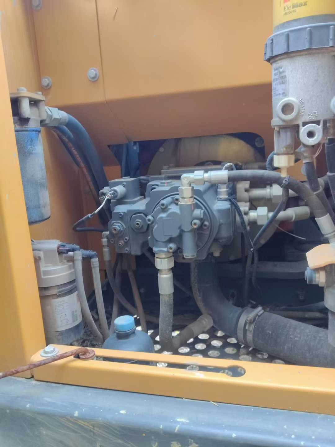 Used XCMG LW220 Excavator 2022 Model / 5