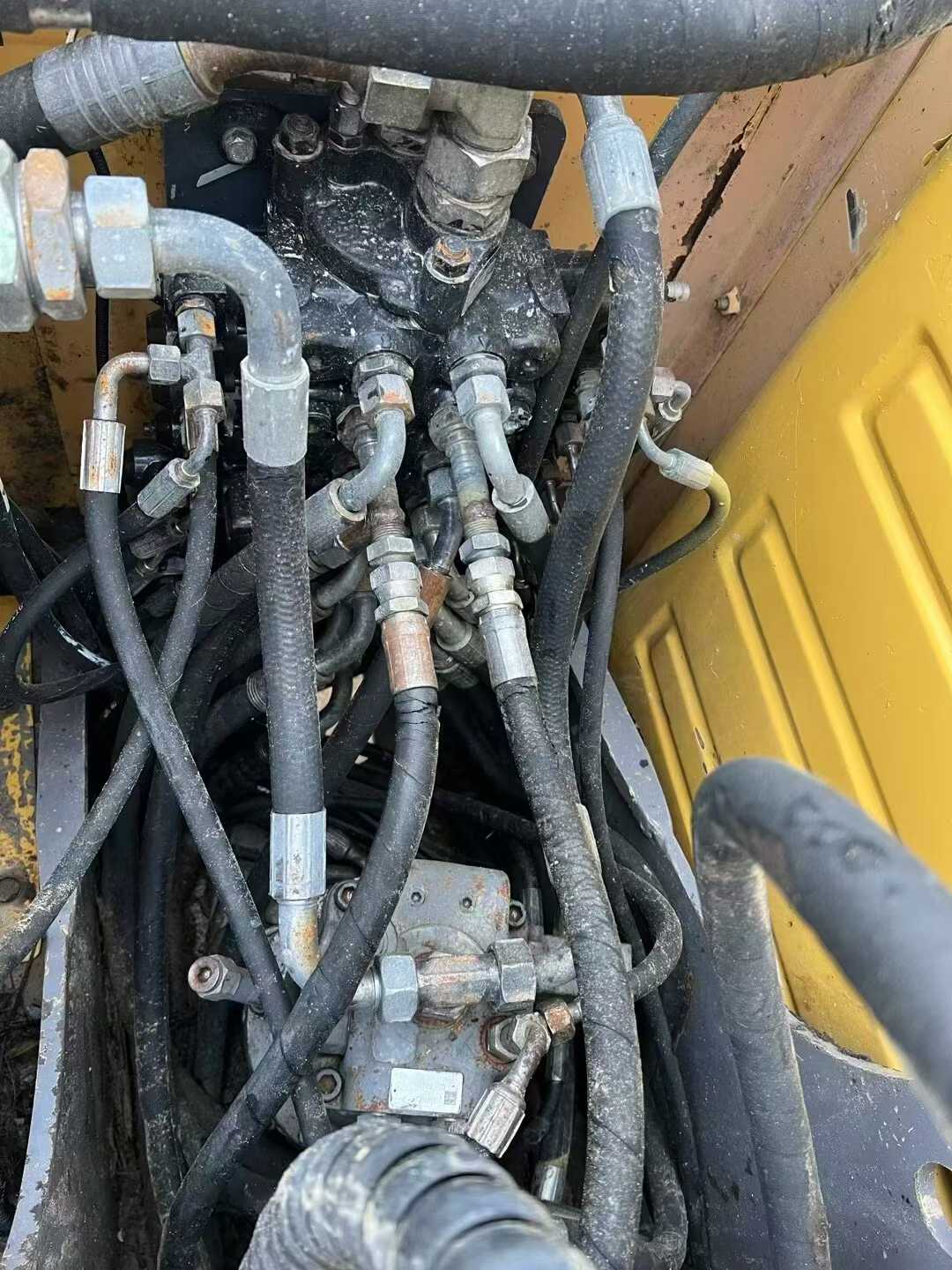 Used XCMG XE80 Excavator 2016 Model / 6